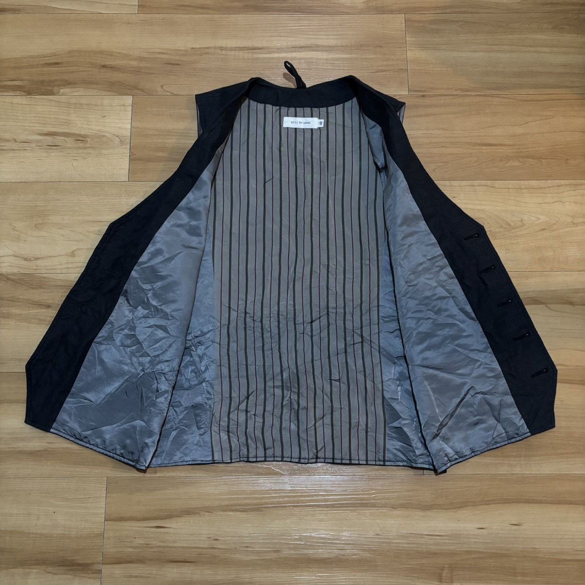 STILL BY HAND Still by hand vest Size US M / EU 48-50 / 2 - 3 Thumbnail