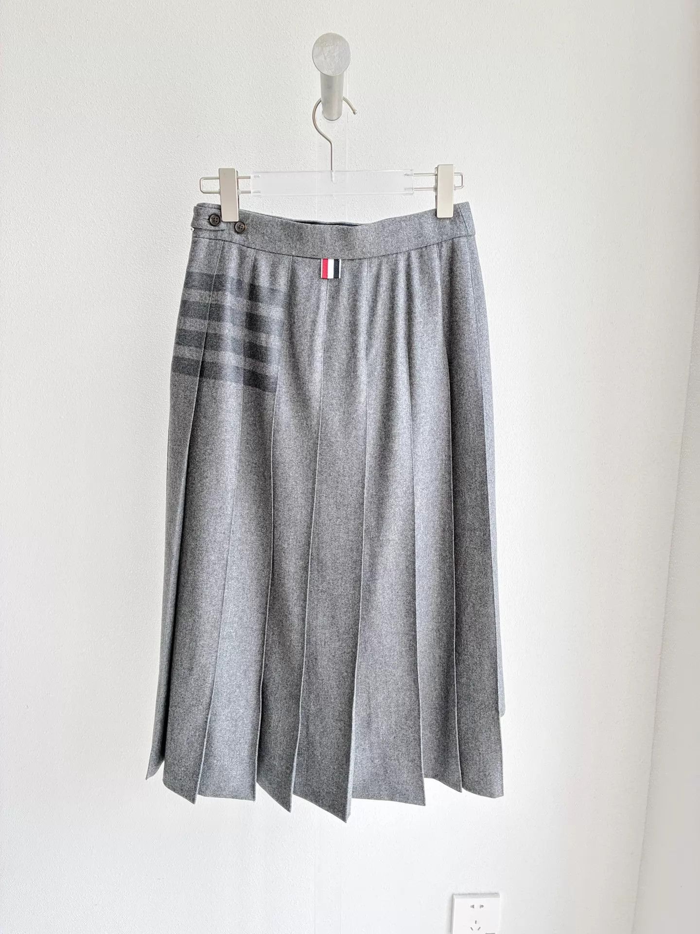 Thom Browne TB Gray 4-Bar Pleated Skirt 38 Size 26" / US 2 / IT 38 - 3 Thumbnail