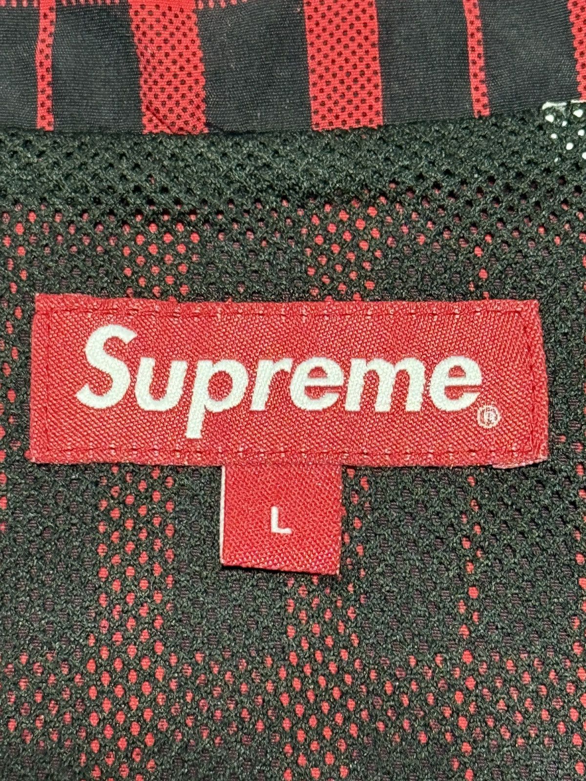 Supreme 2017 Supreme Nylon Plaid Pullover Size US L / EU 52-54 / 3 - 4 Thumbnail
