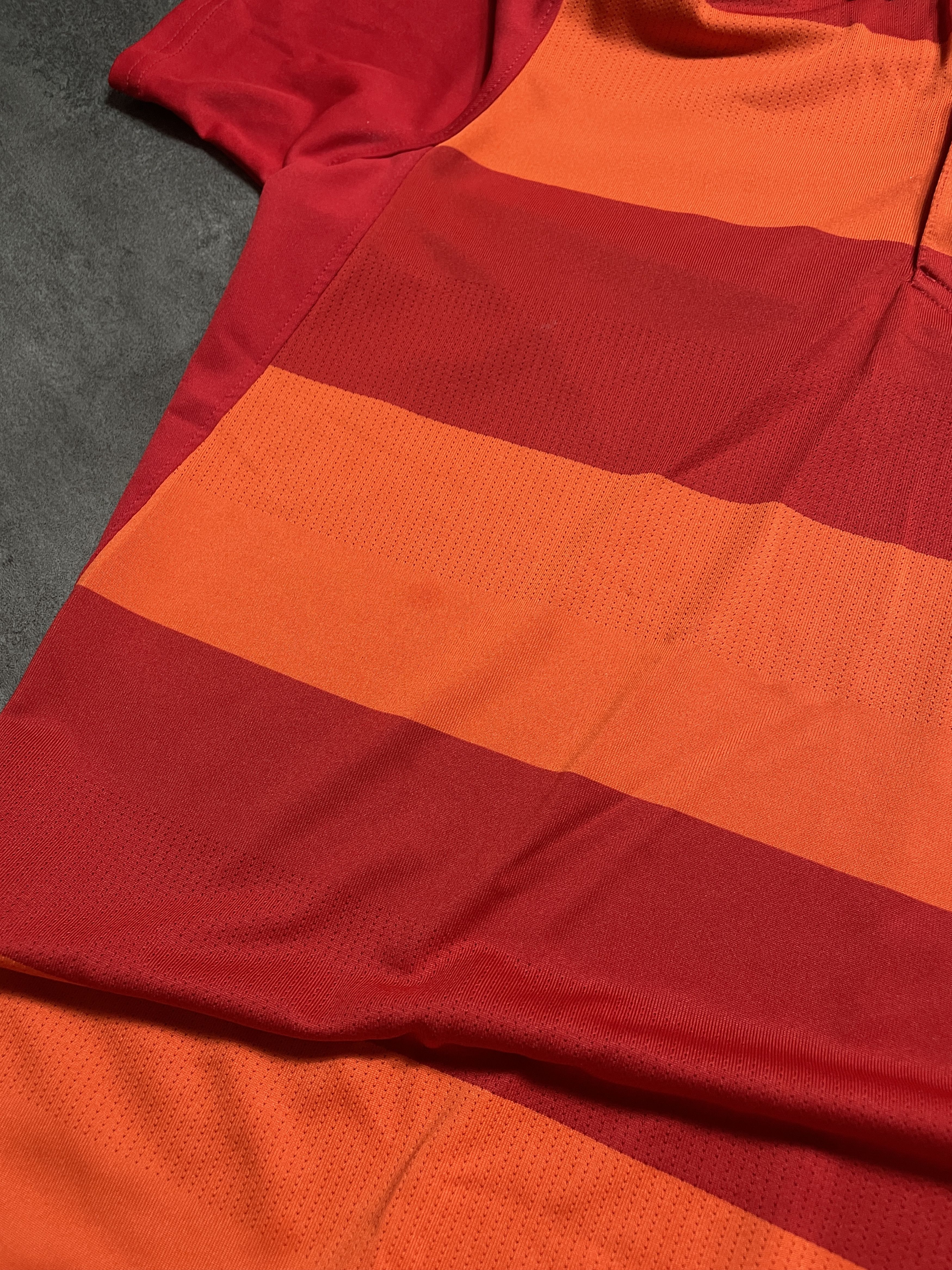 Oakley ❗️RARE❗️Oakley Vintage Y2K Polo T-Shirt Streetwear Size US S / EU 44-46 / 1 - 11 Thumbnail