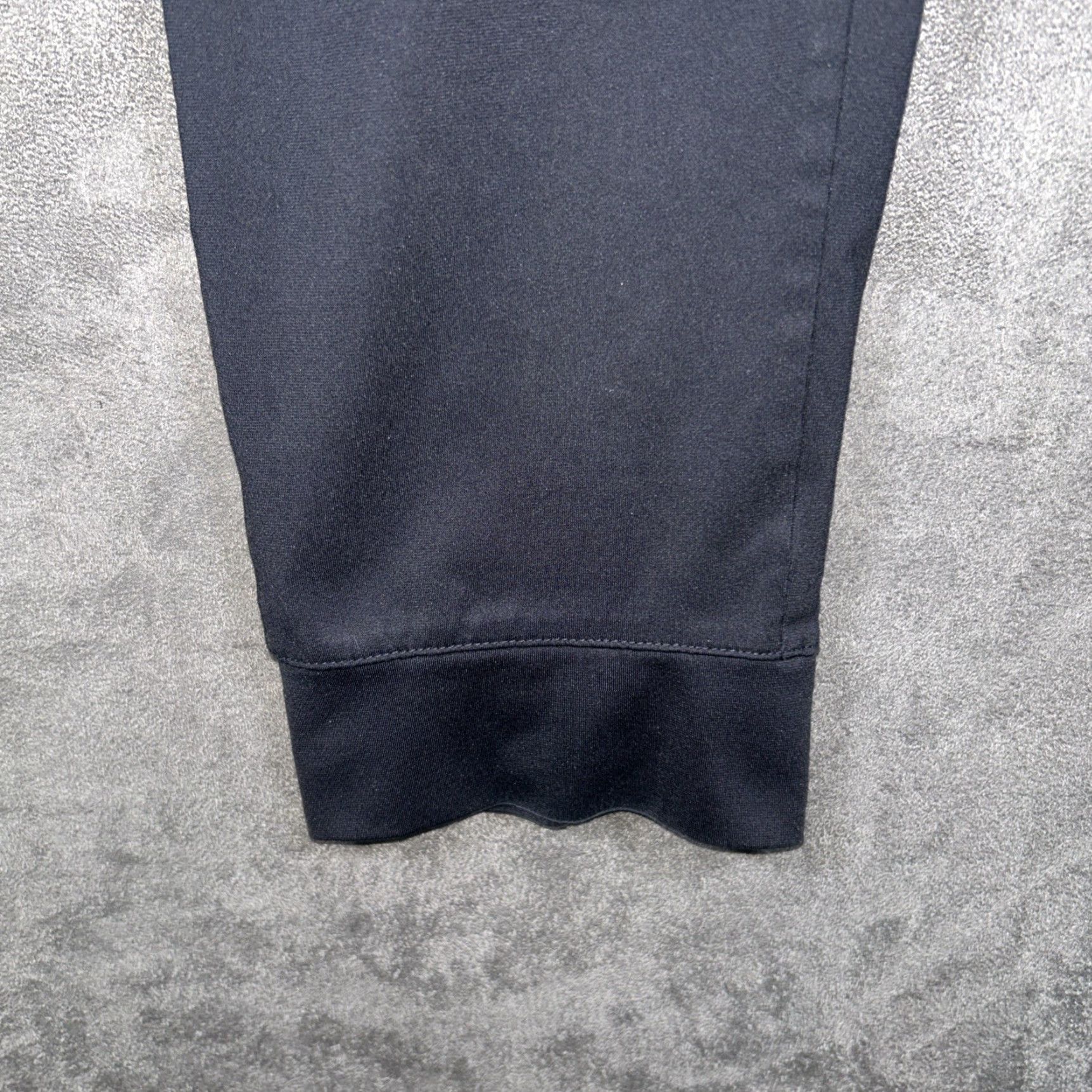 Rhone Rhone Jogger Pants Mens 28 Black Zip Ankle Stretch Tapered Fit Regular Inseam 29 City Vintage: No Size US 28 / EU 44 - 2 Thumbnail