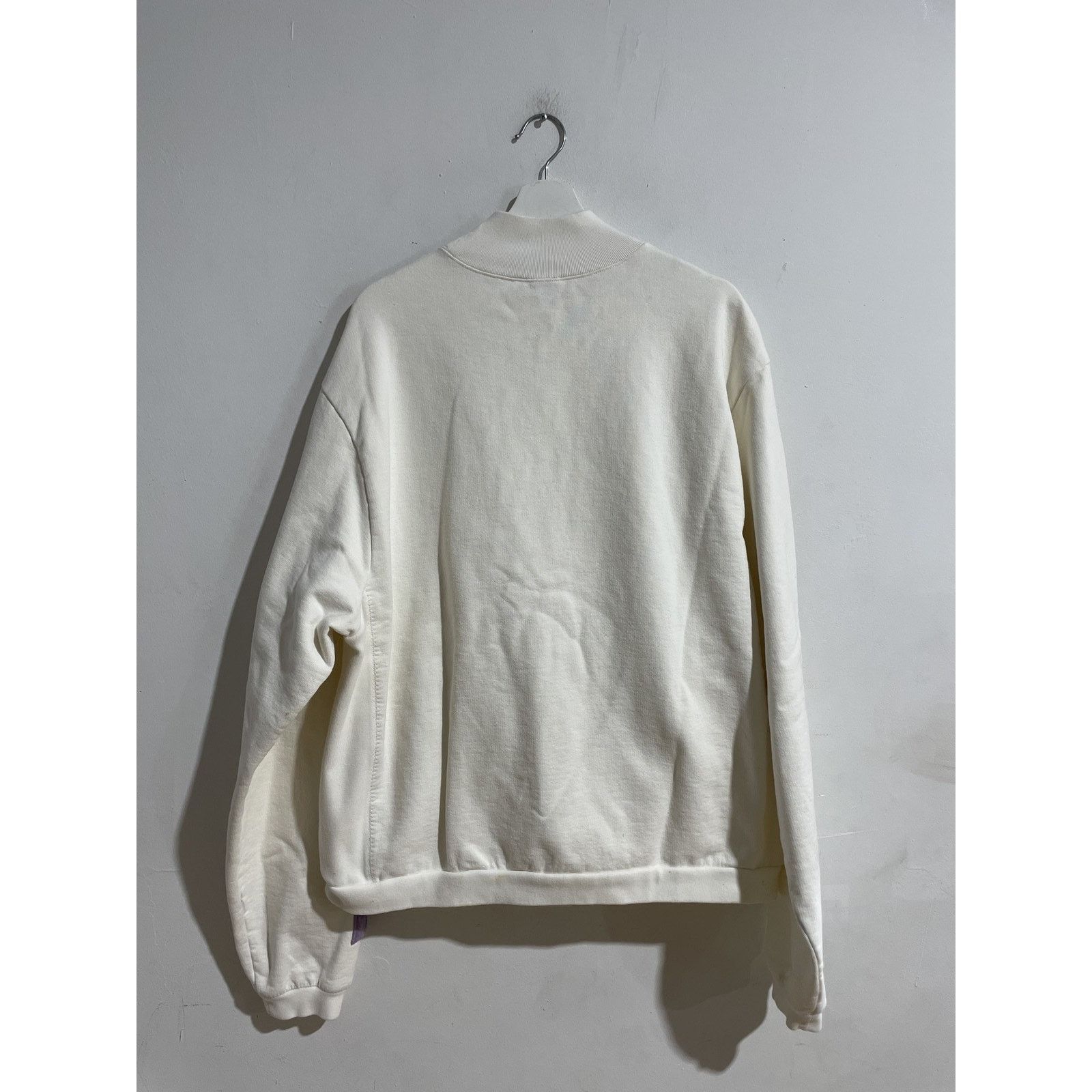 Dior DIOR WHITE ERL PATCH CREWNECK SIZE XXL PREOWNED Size US XXL / EU 58 / 5 - 2 Thumbnail