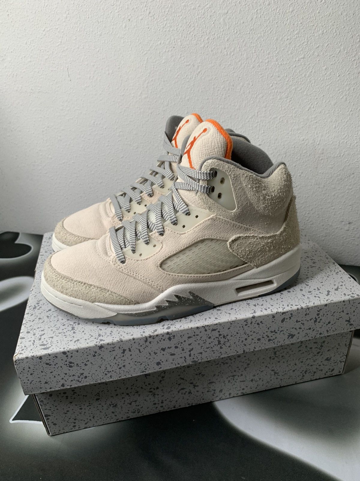 Jordan Brand Air Jordan 5 Retro Se Craft Light Orewood Brown Size US 7 / EU 40 - 8 Thumbnail