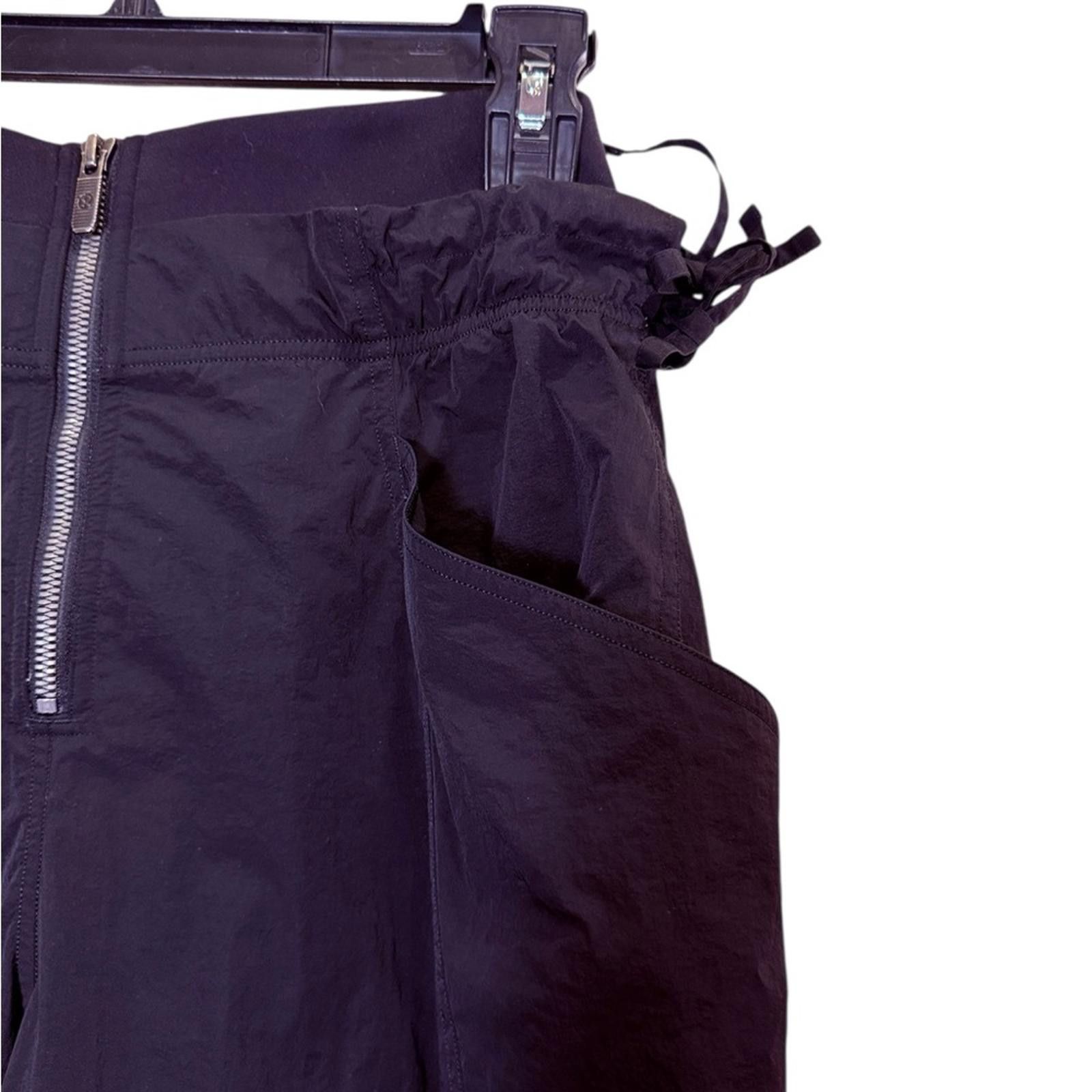 Lululemon Lululemon Cinchable Wide-Leg High-Rise Pant Black sz 6 Size 28" / US 6 / IT 42 - 3 Thumbnail