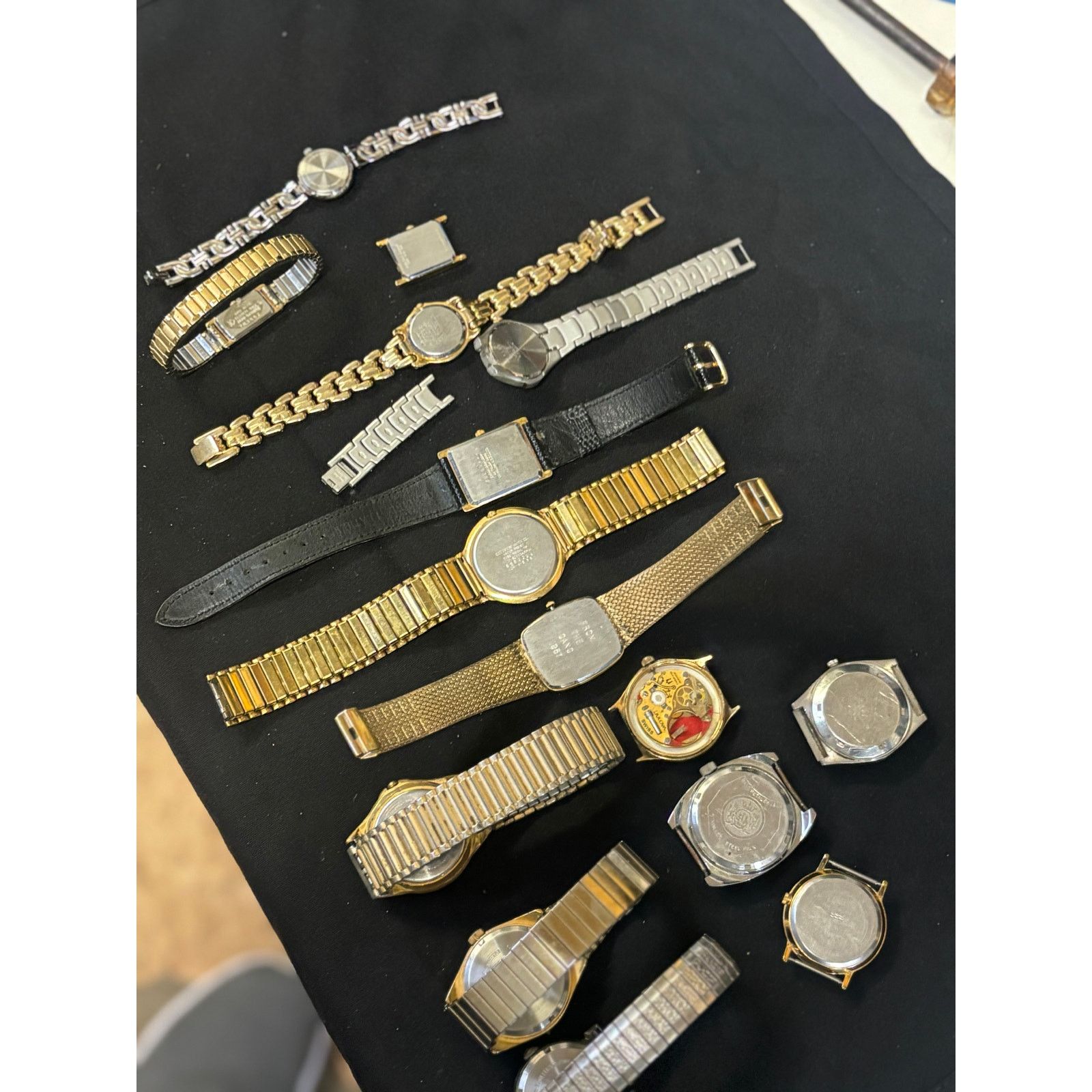 Seiko Watch Lot! 15 Men’s and Women’s Watches! Parts/Repair. Size ONE SIZE - 9 Thumbnail