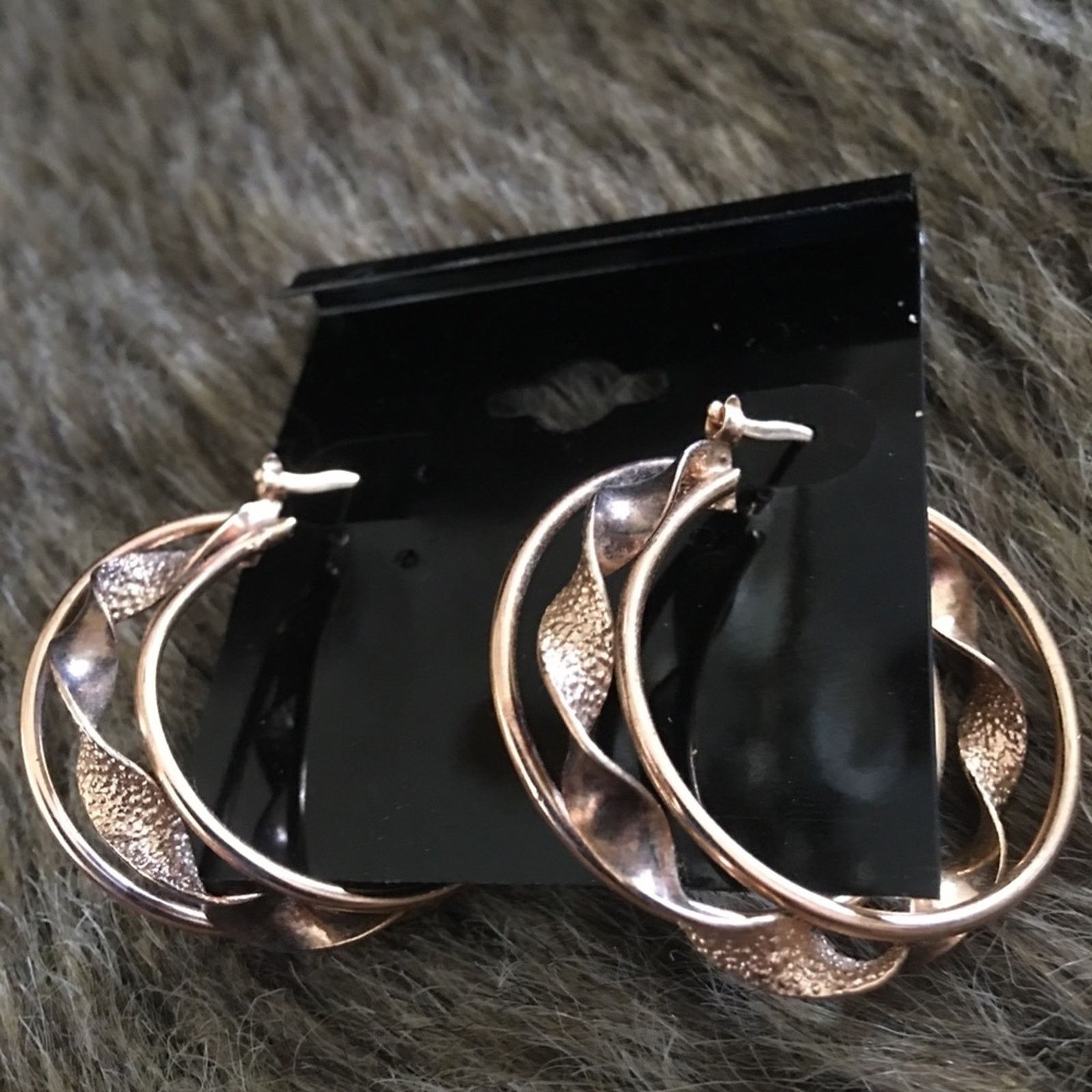 Jewelry Gold tone twisted hoop pierced earrings Size ONE SIZE - 3 Thumbnail