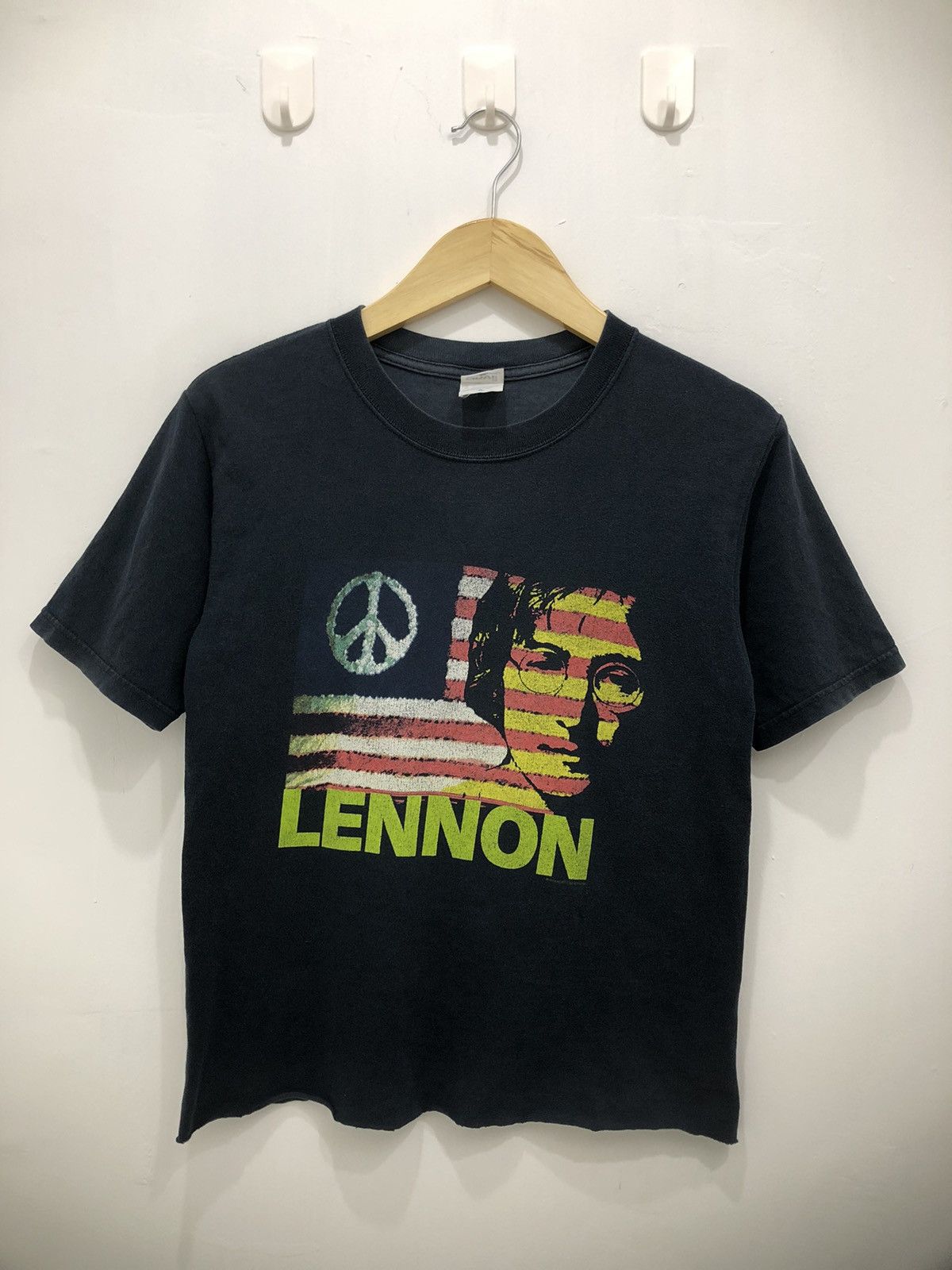 Band Tees John Lennon ©️2004 Yoko Ono Lennon Give Peace A Chance Size US S / EU 44-46 / 1 - 1 Thumbnail