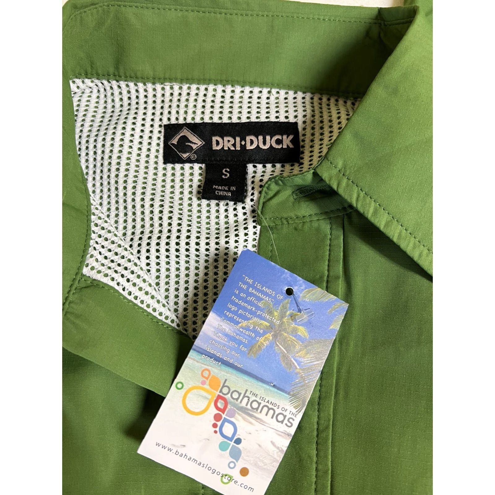 Vintage NWT Bahamas Button Up Long Sleeve Shirt DRI DUCK Mens Small Green Fishing Hiking Size US S / EU 44-46 / 1 - 4 Thumbnail
