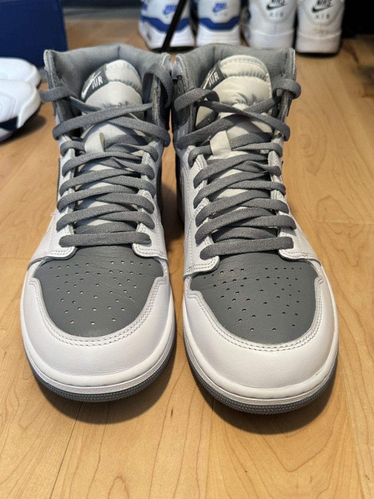 Air Jordan 1 Retro High OG Stealth