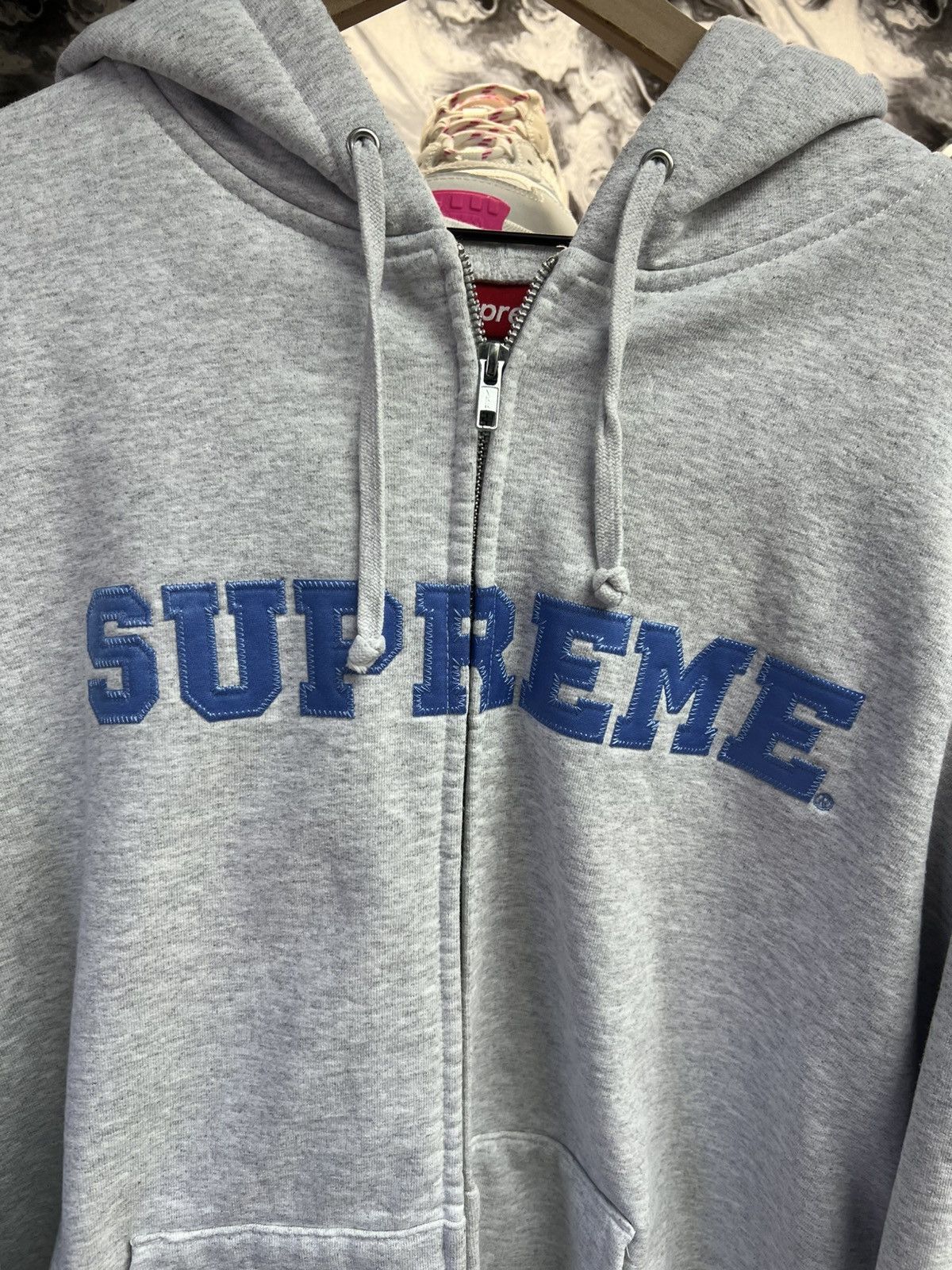 Supreme Supreme Grey Blue Logo Hoodie Size US XXL / EU 58 / 5 - 3 Thumbnail