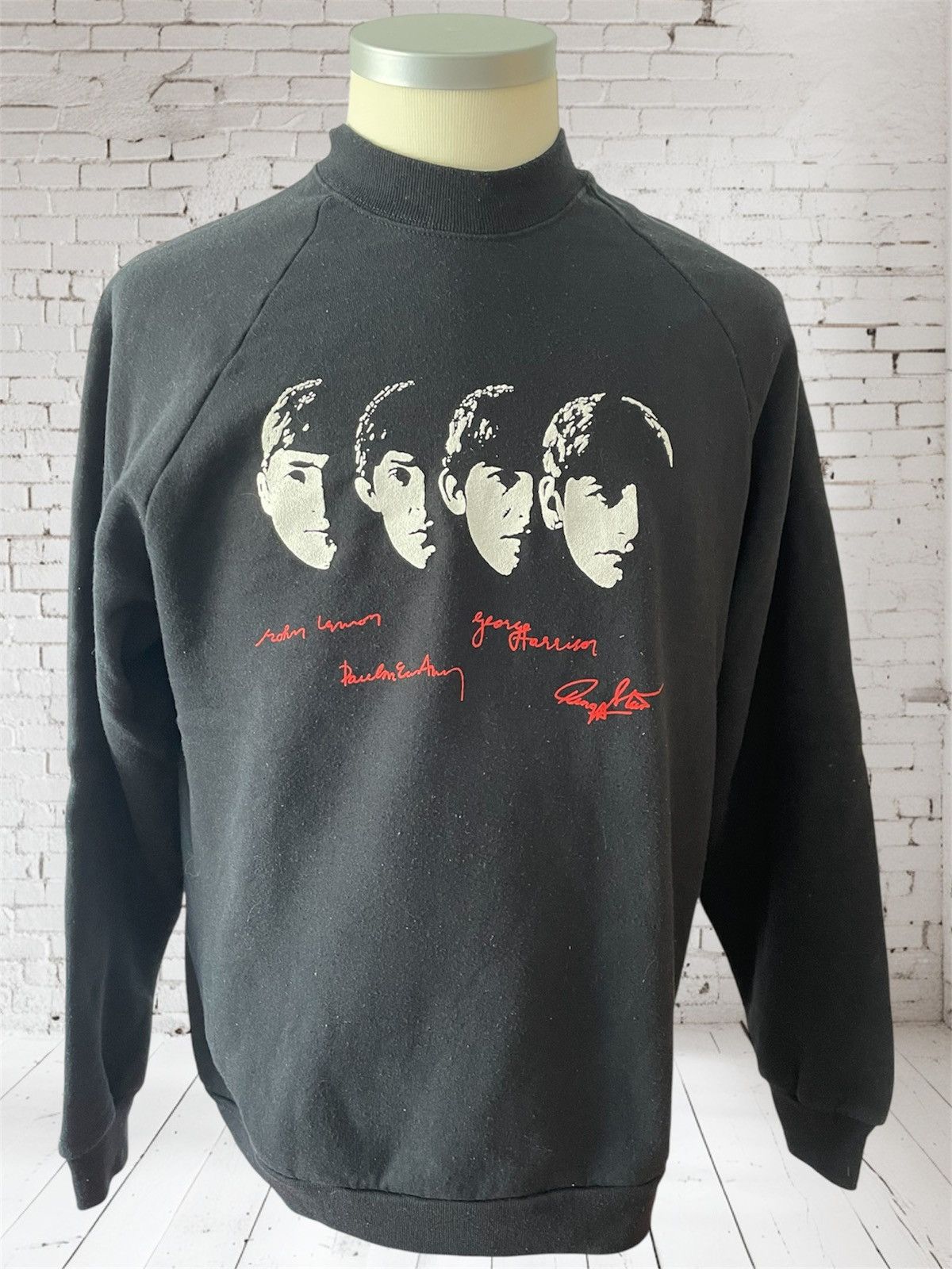 Vintage Vintage The Beatles Screen Stars Sweater Size US L / EU 52-54 / 3 - 1 Thumbnail