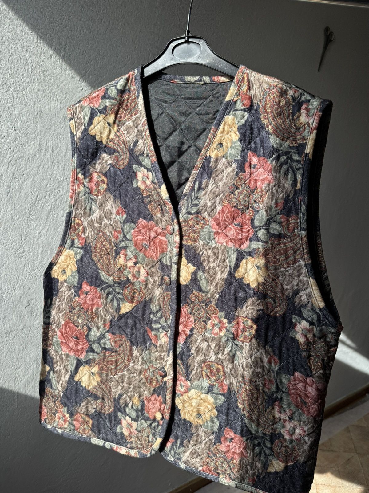 Acne Studios × Aime Leon Dore × Japanese Brand Vintage Quilted Vest Flowers Print ALD ACNE STUDIOS STYLE Size US L / EU 52-54 / 3 - 5 Thumbnail
