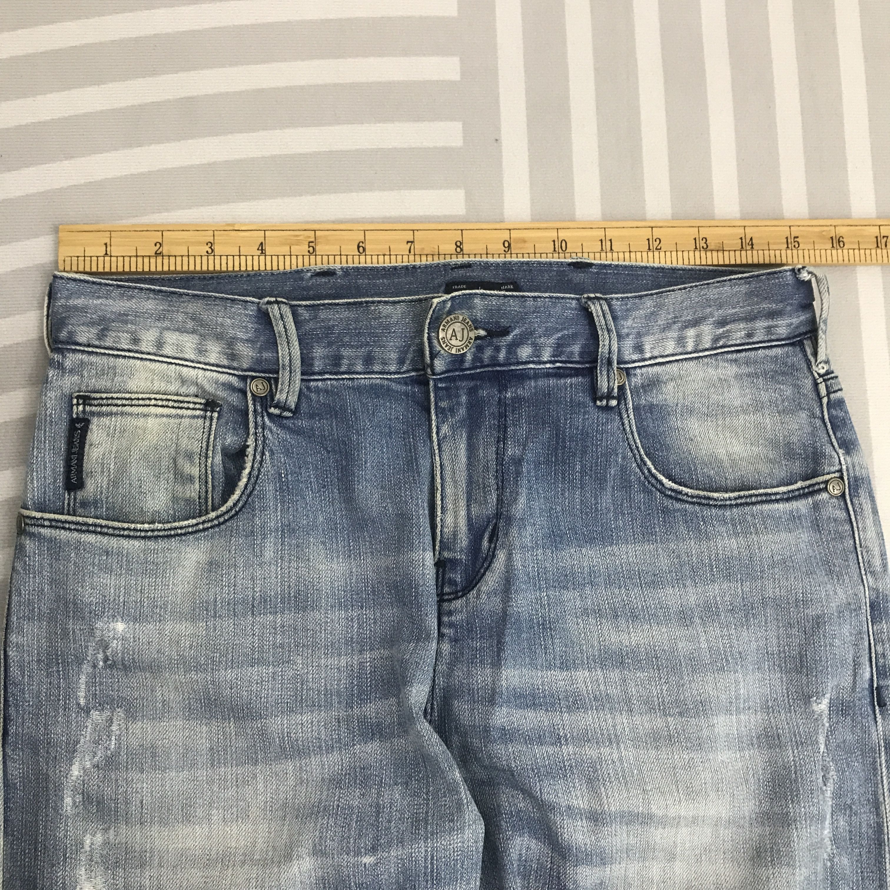 Armani × Vintage Vintage Armani Jeans Distressed Denim Size US 28 / EU 44 - 9 Thumbnail