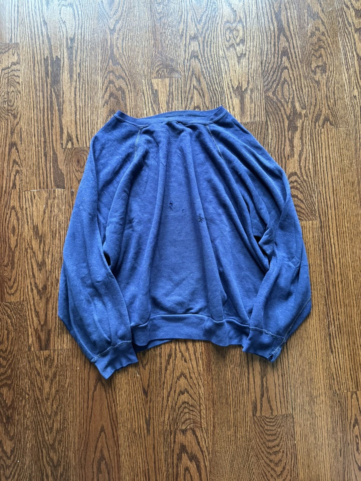 Vintage Vintage blue repaired raglan blue jumper Size US M / EU 48-50 / 2 - 1 Thumbnail