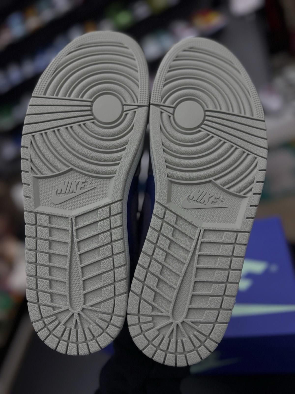 Jordan Brand 10 - Air Jordan 1 Low OG Zion Williamson Voodoo Alternate Size US 10 / EU 43 - 12 Thumbnail