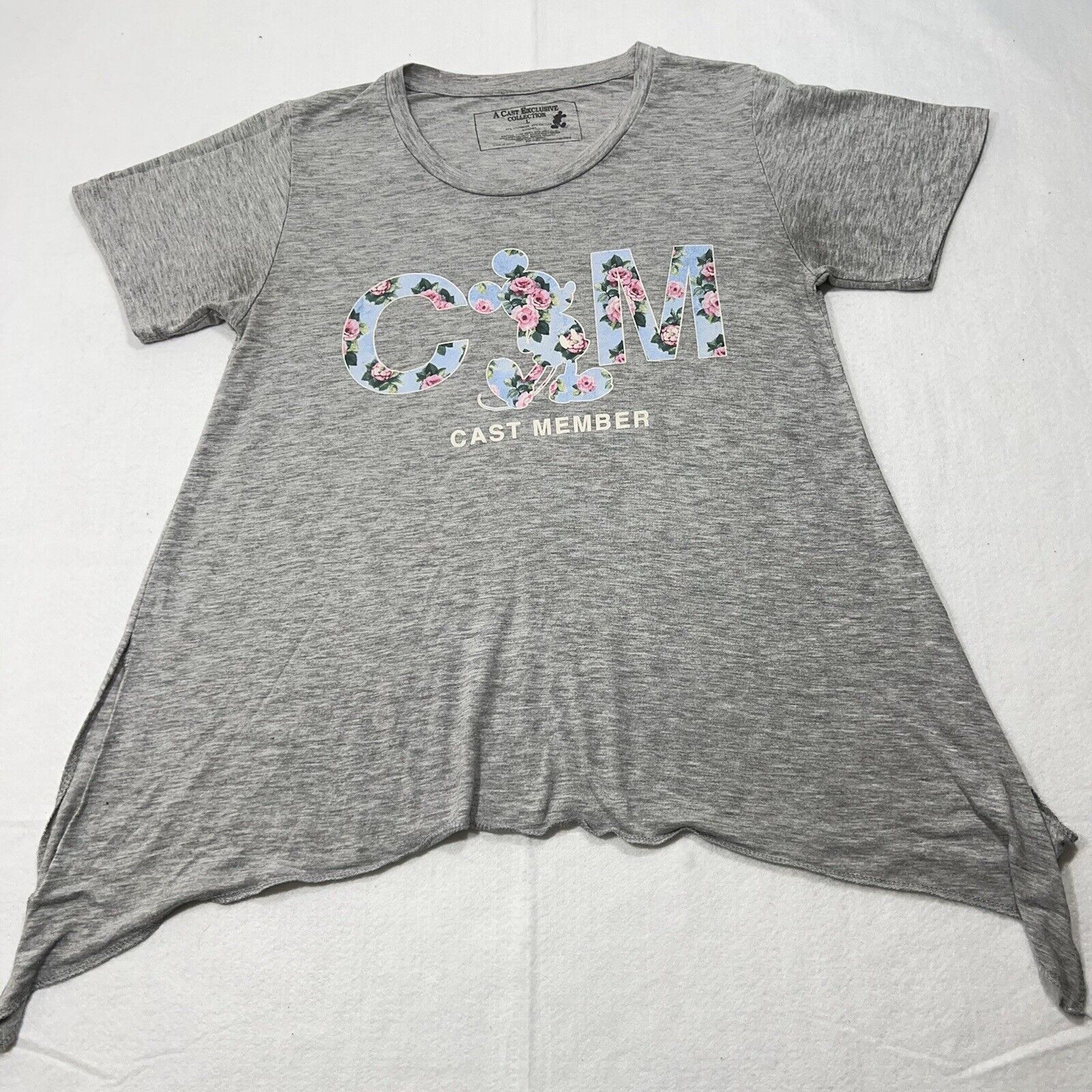 Disney Disney Cast Exclusive Collection Large Gray Floral T Shirt Size L / US 10 / IT 46 - 1 Thumbnail