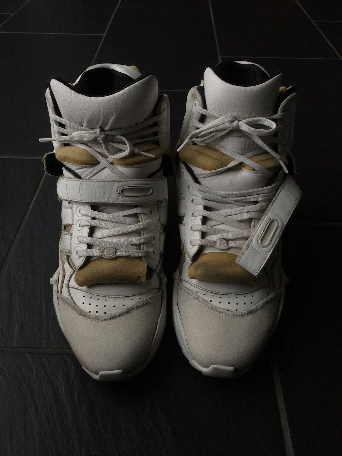 Maison Margiela Maison Margiela Retro Fit High Size US 9.5 / EU 42-43 - 2 Thumbnail