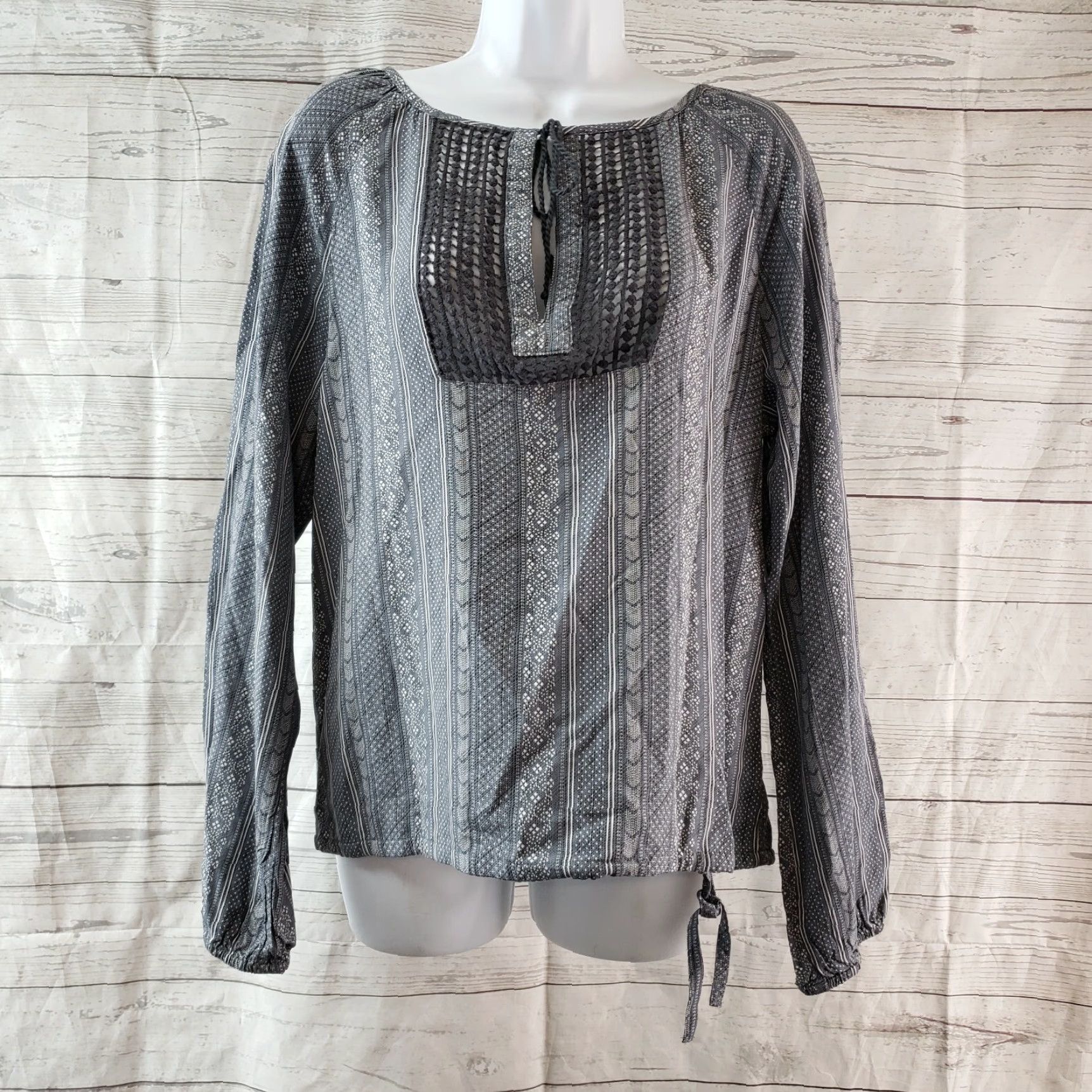 Vintage Carve Designs Womens Blouse Sz S Gray Long Sleeve Rayon Crochet Lace Round Neck Shirt Size S / US 4 / IT 40 - 2 Thumbnail