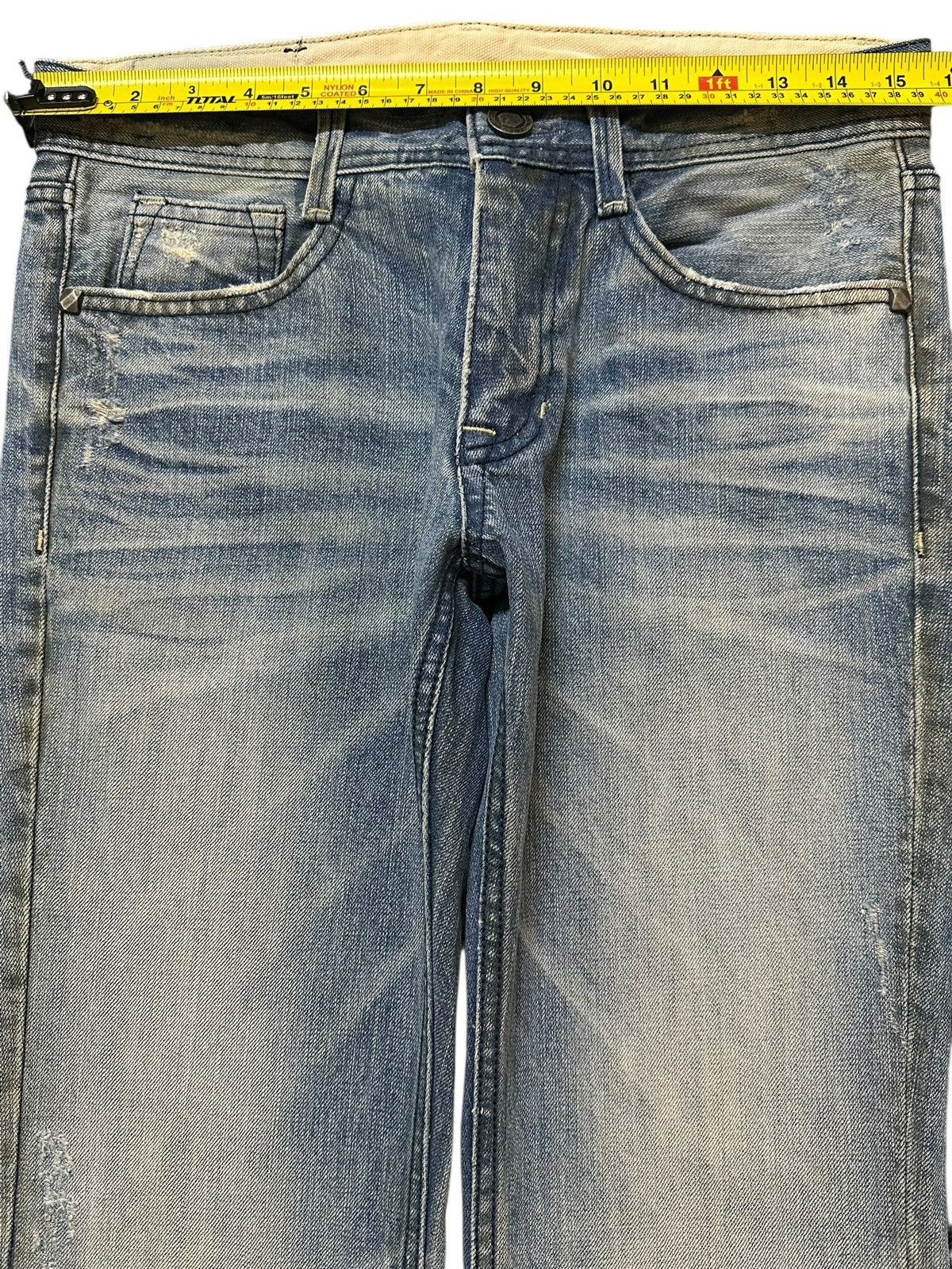 Japanese Brand Vintage Japanese Brand Blue Faded Wash Style Jeans Size US 31 - 11 Thumbnail