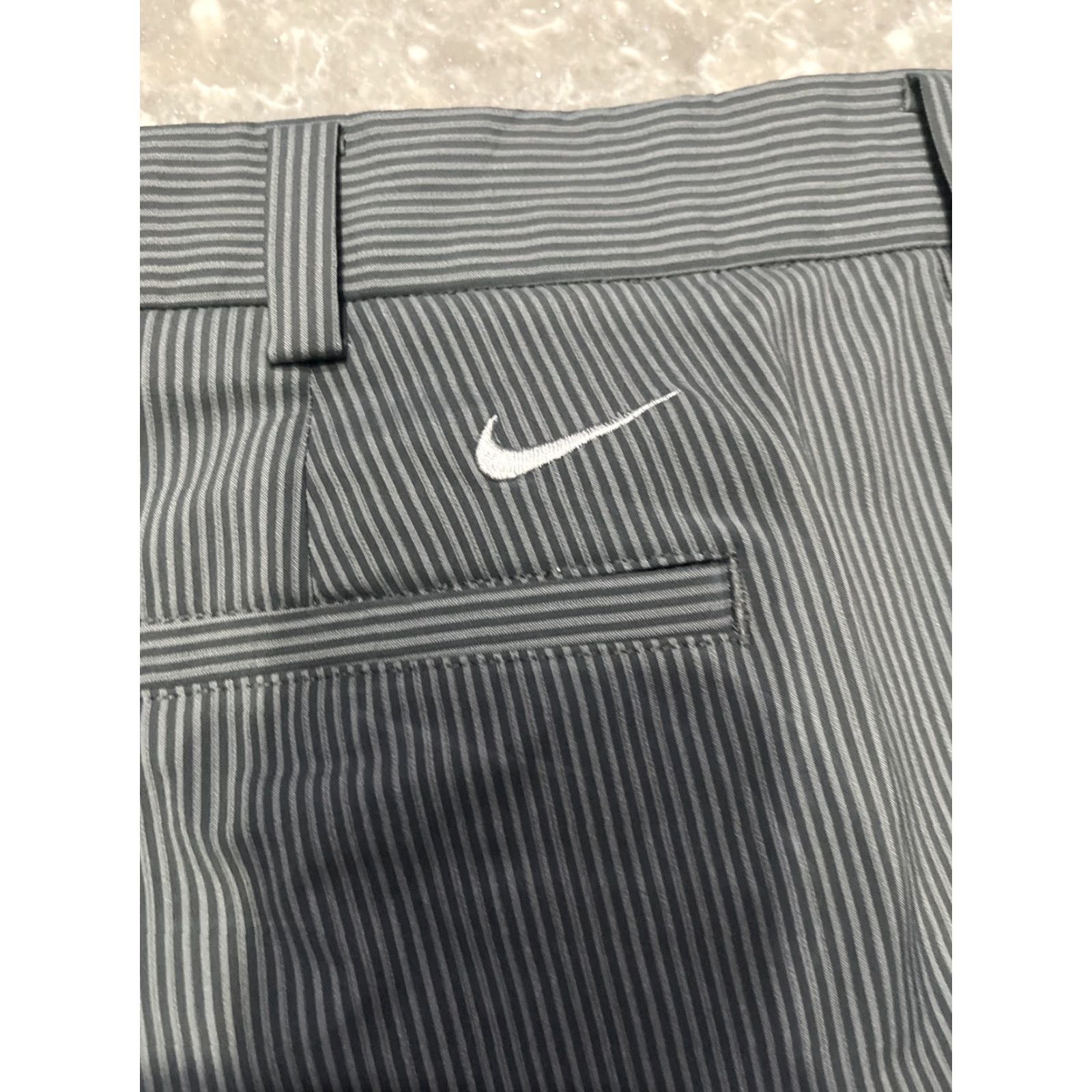 Nike Nike Golf Shorts Mens 38 Gray Striped Swoosh Logo Golfer Size US 39 - 5 Thumbnail