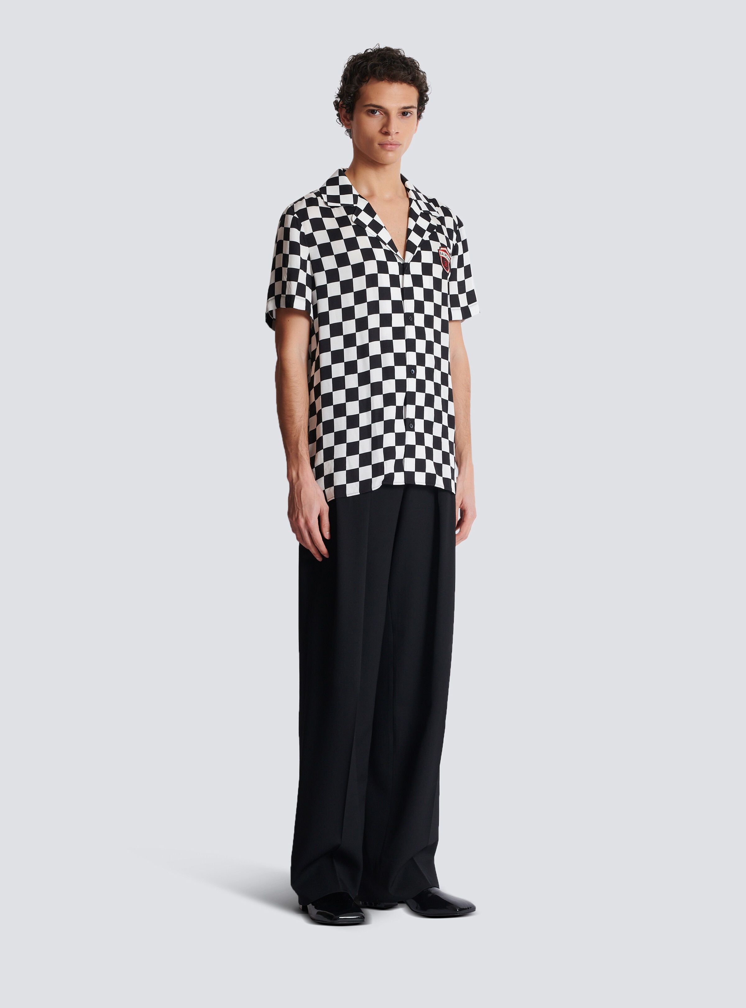 Balmain o1s1wg110925 Satin Check Shirt in Black/White Size US XL / EU 56 / 4 - 4 Thumbnail