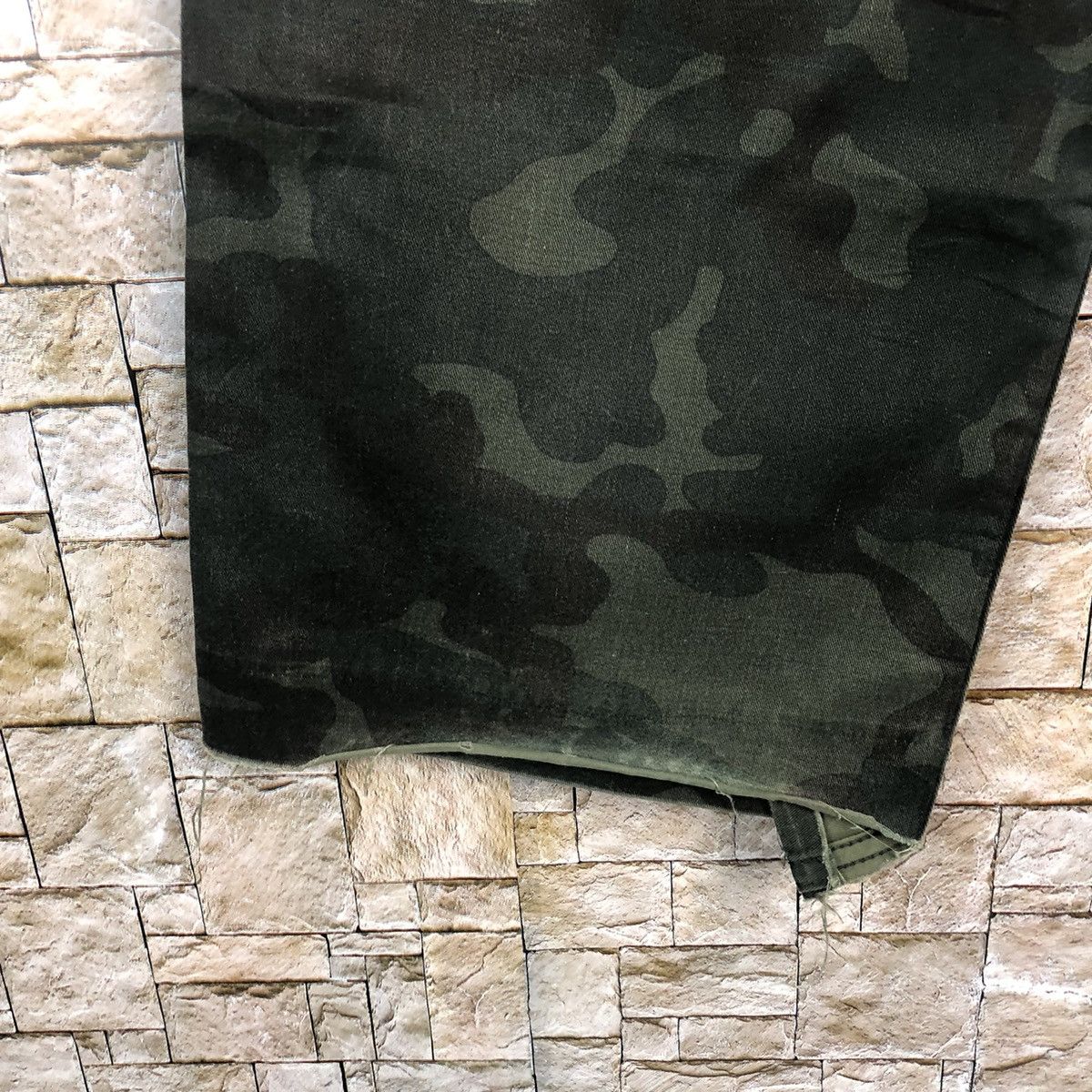 Japanese Brand Free Gale Green Camo Cargo Multipocket Pants #A338 Size US 29 - 19 Thumbnail