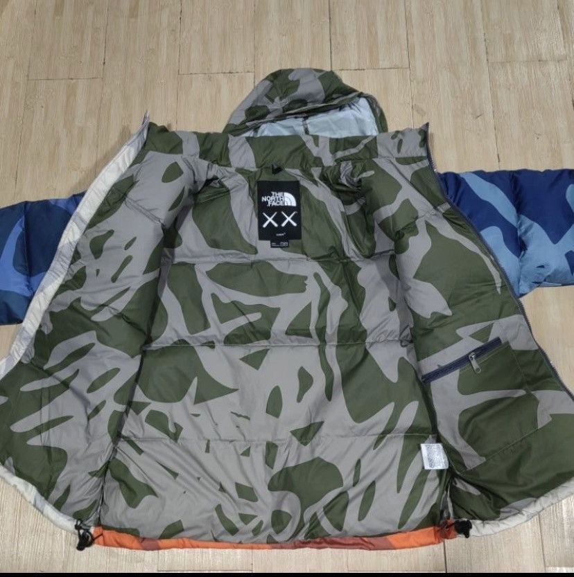Kaws × The North Face KAWS X THE NORTH FACE 1996 NUPTSE JACKET MONTEREY BLUE Size US L / EU 52-54 / 3 - 2 Thumbnail
