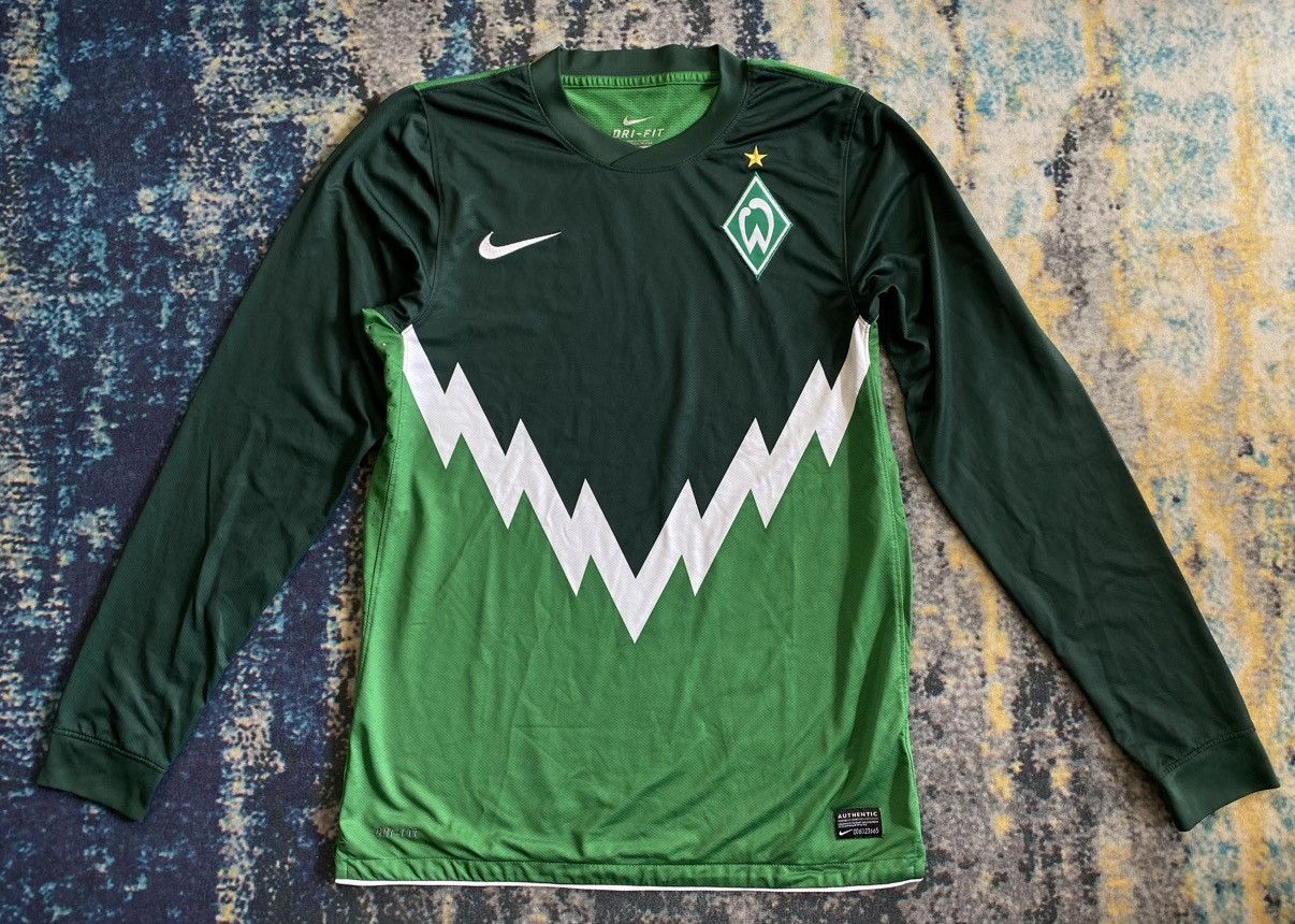 Nike × Vintage Nike Werder Bremen 2010-11 Home Fans Kit Size US M / EU 48-50 / 2 - 1 Thumbnail