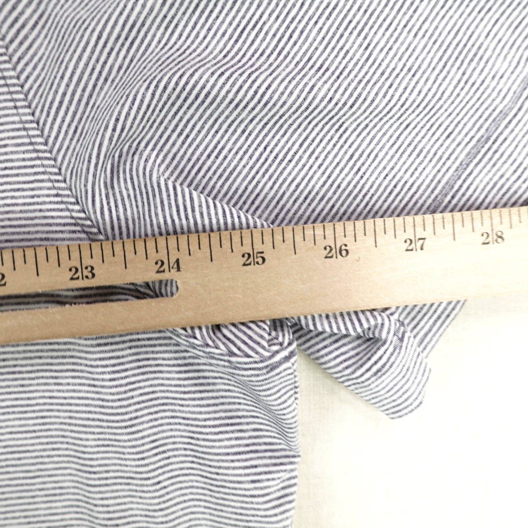 johnnie-O VINTAGE Johnnie-O Polo Shirt Mens XL Gray White Stripes Performance The Port Golf Club Size US XL / EU 56 / 4 - 7 Thumbnail
