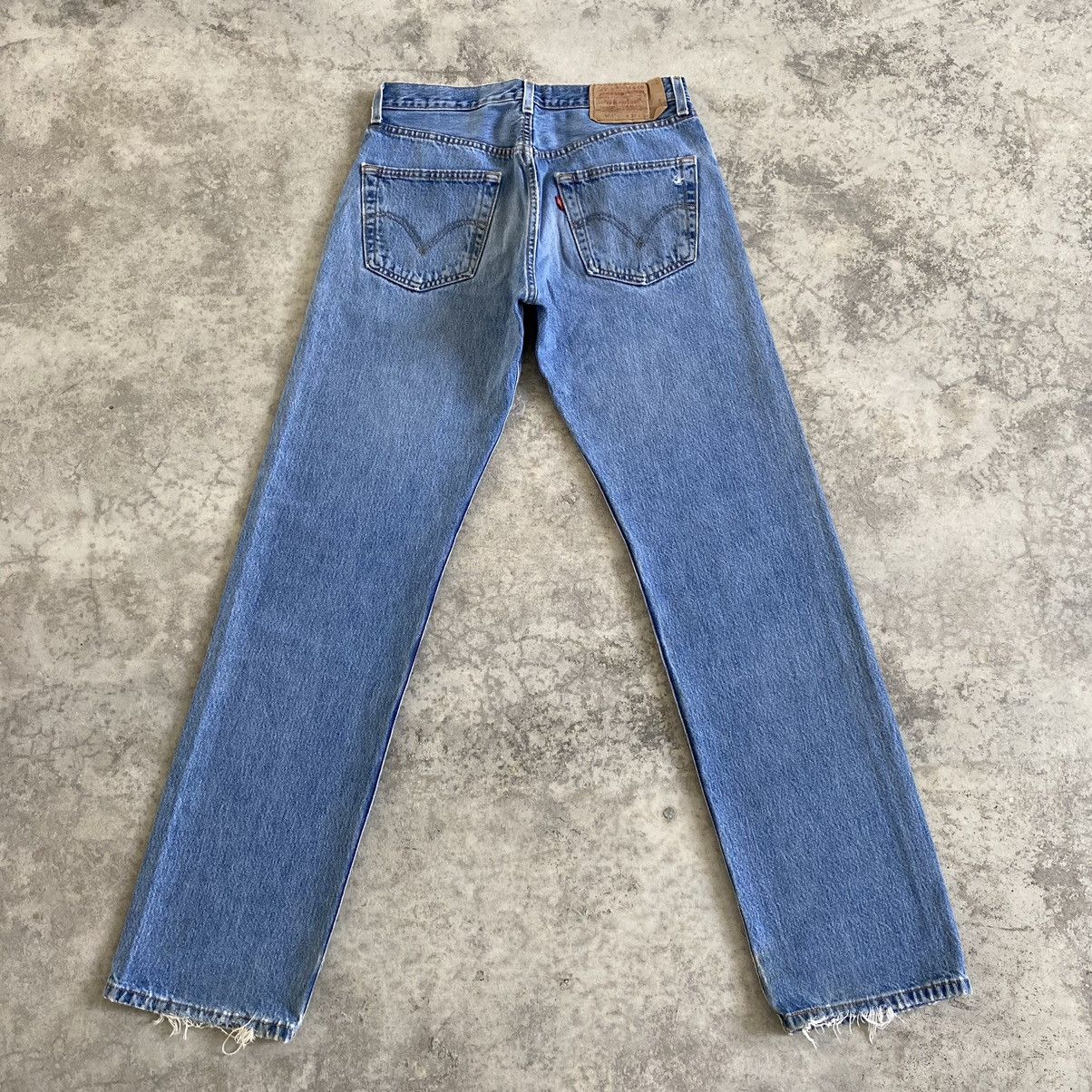 Levi's Vintage Levis 501 Stonewashed Powder Blue Denim Jeans Size US 30 / EU 46 - 13 Thumbnail
