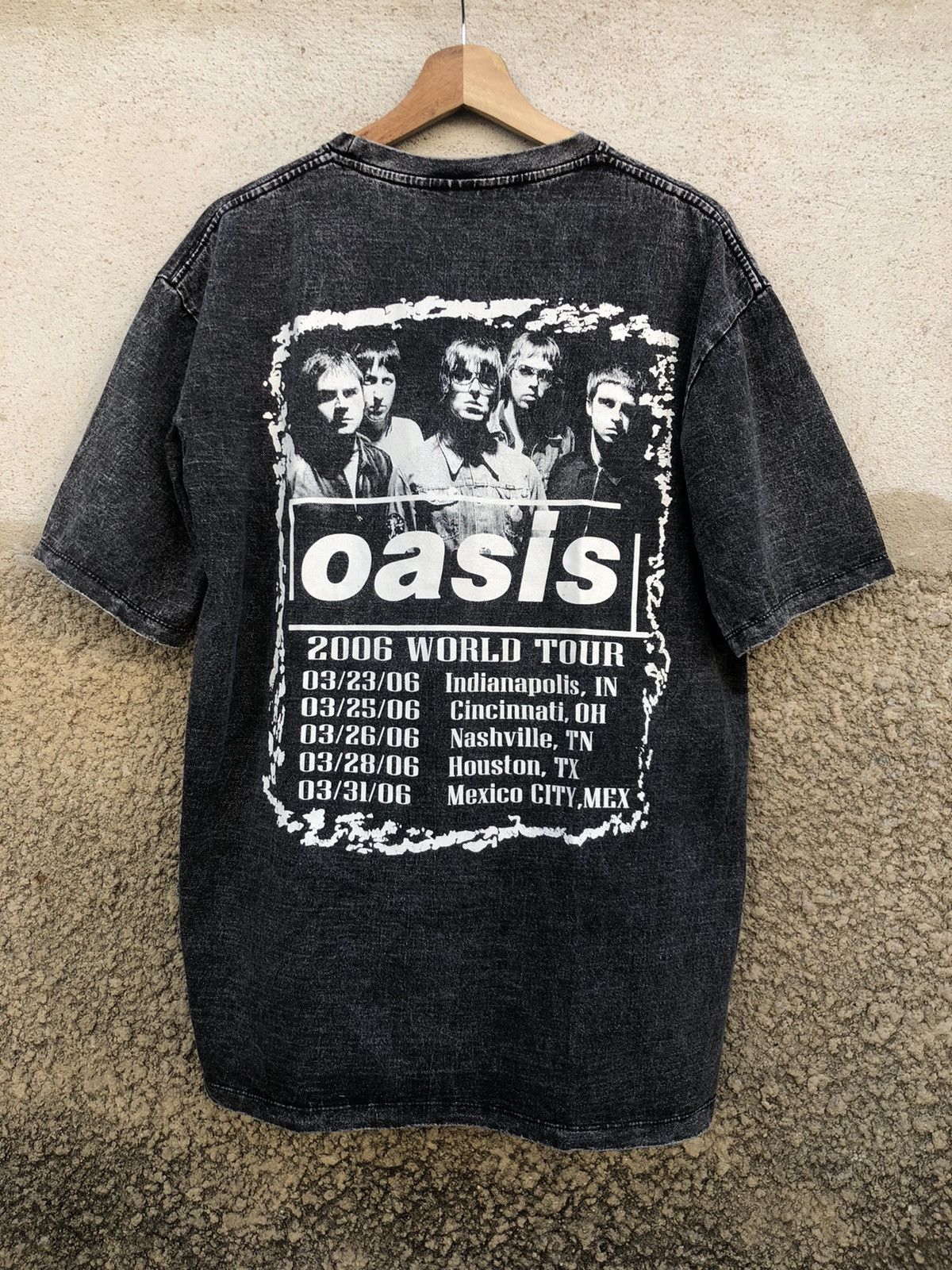 oasis 2006 world tour Tシャツ oasis 2006 world tour Tシャツ Oasis 2025 Tour Shirt Oasis