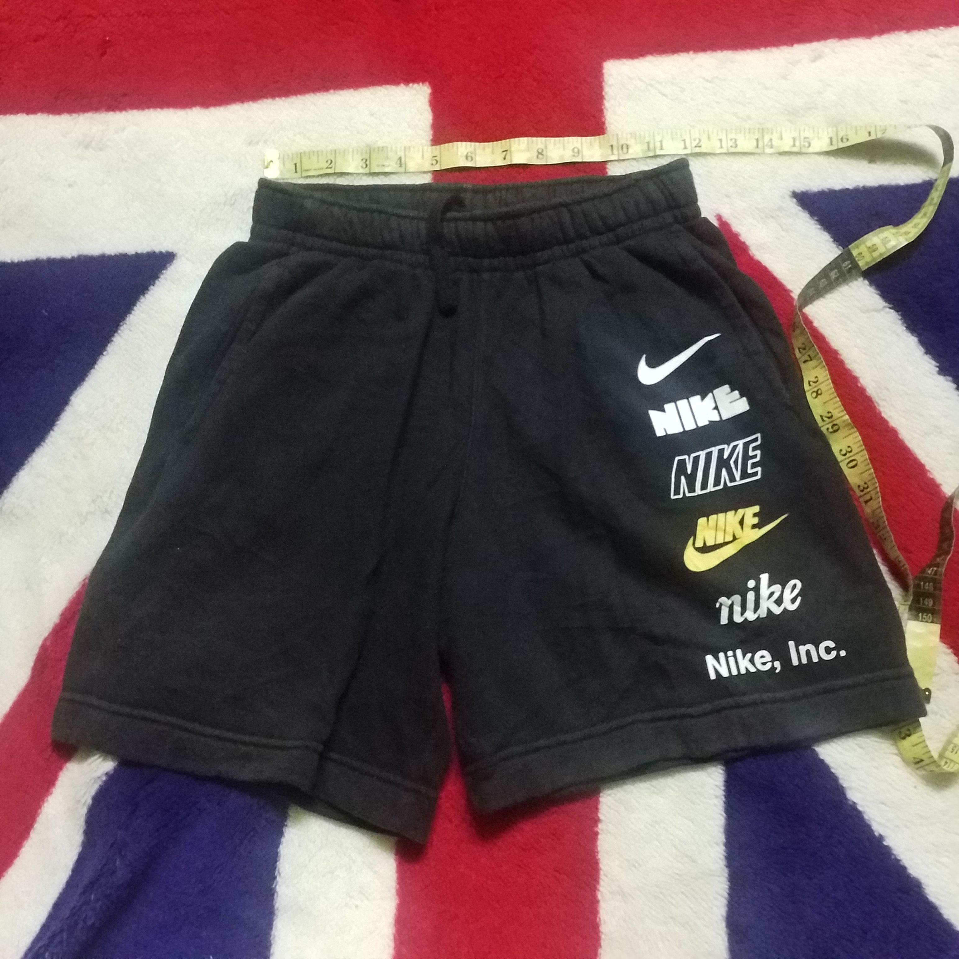 Nike NIKE SHORT Size US 26 / EU 42 - 1 Thumbnail
