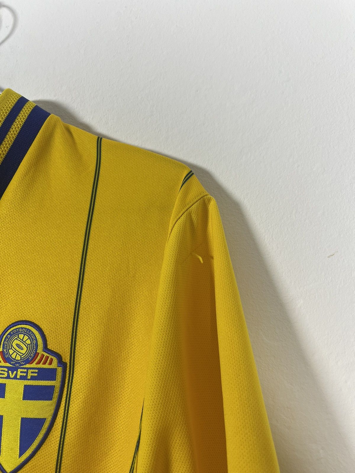 Umbro Umbro Sweden Football Jersey Home 2012 Streetwear Size US L / EU 52-54 / 3 - 4 Thumbnail