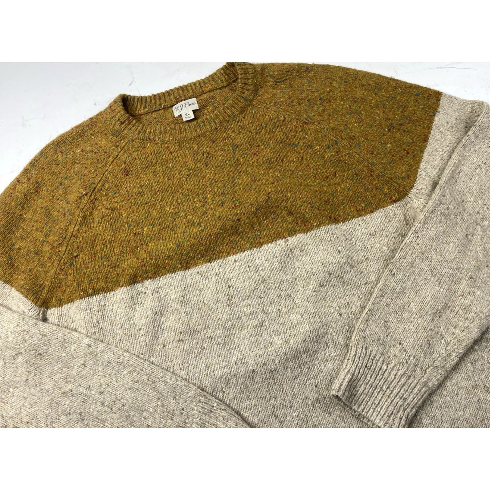 J.Crew J.Crew Sweater Pullover Colorblock Crew Neck Wool Blend Tan XL Men’s Wool Blend Knit Crew Neck Sweater Colorblock Fall Winter Size US XL / EU 56 / 4 - 2 Thumbnail