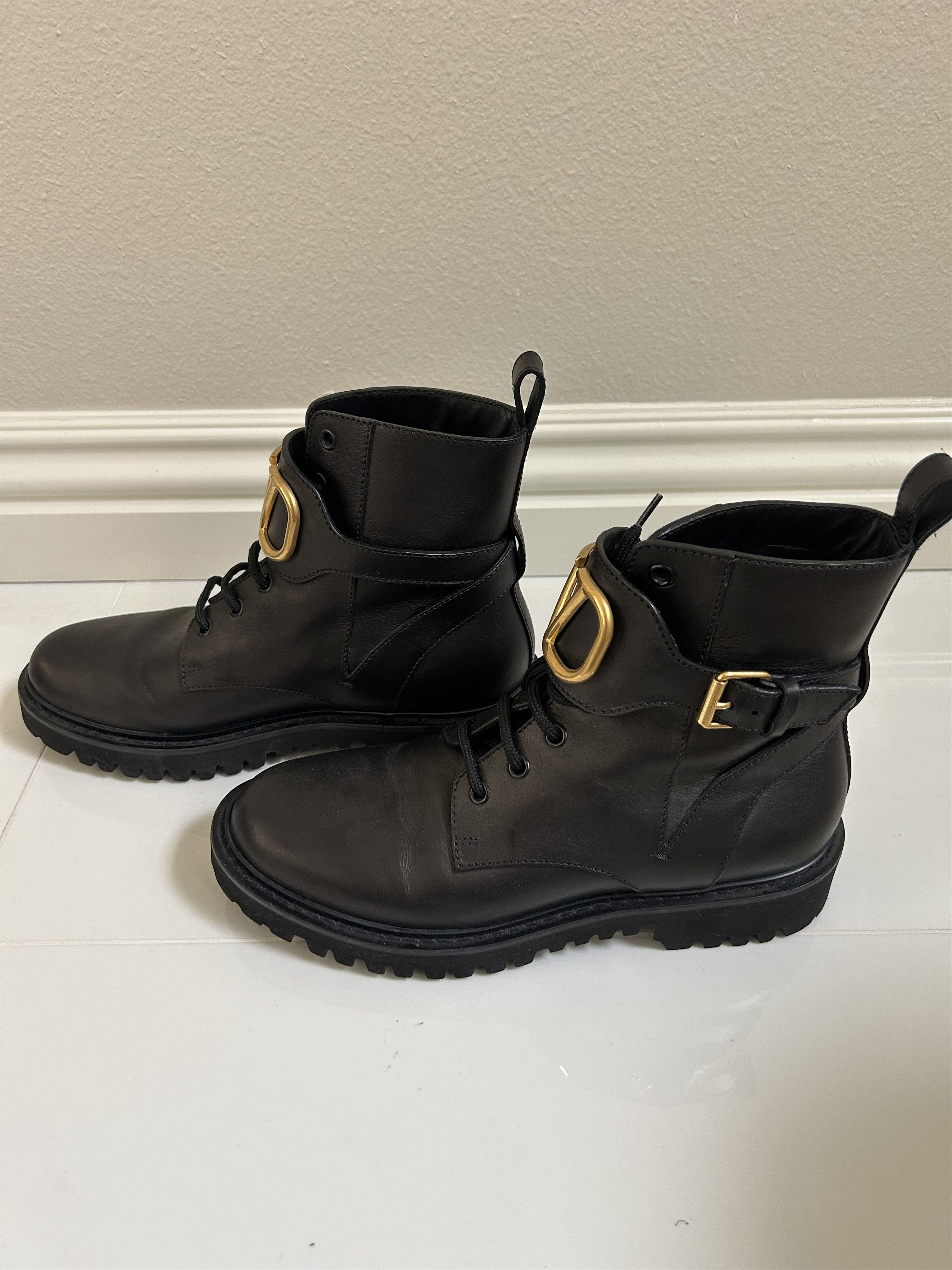 Valentino Valentino Go logo embellished leather boots Size US 9 / IT 39 - 2 Thumbnail