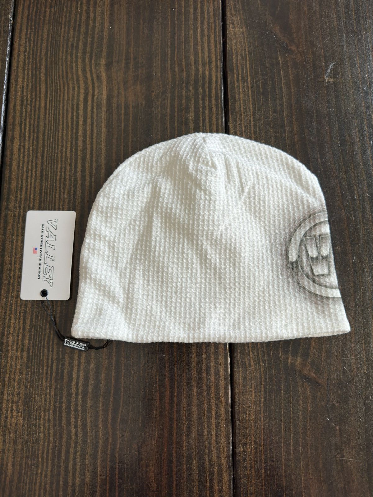 Vale Vale VS Emblem Waffle Beanie White Size ONE SIZE - 1 Thumbnail