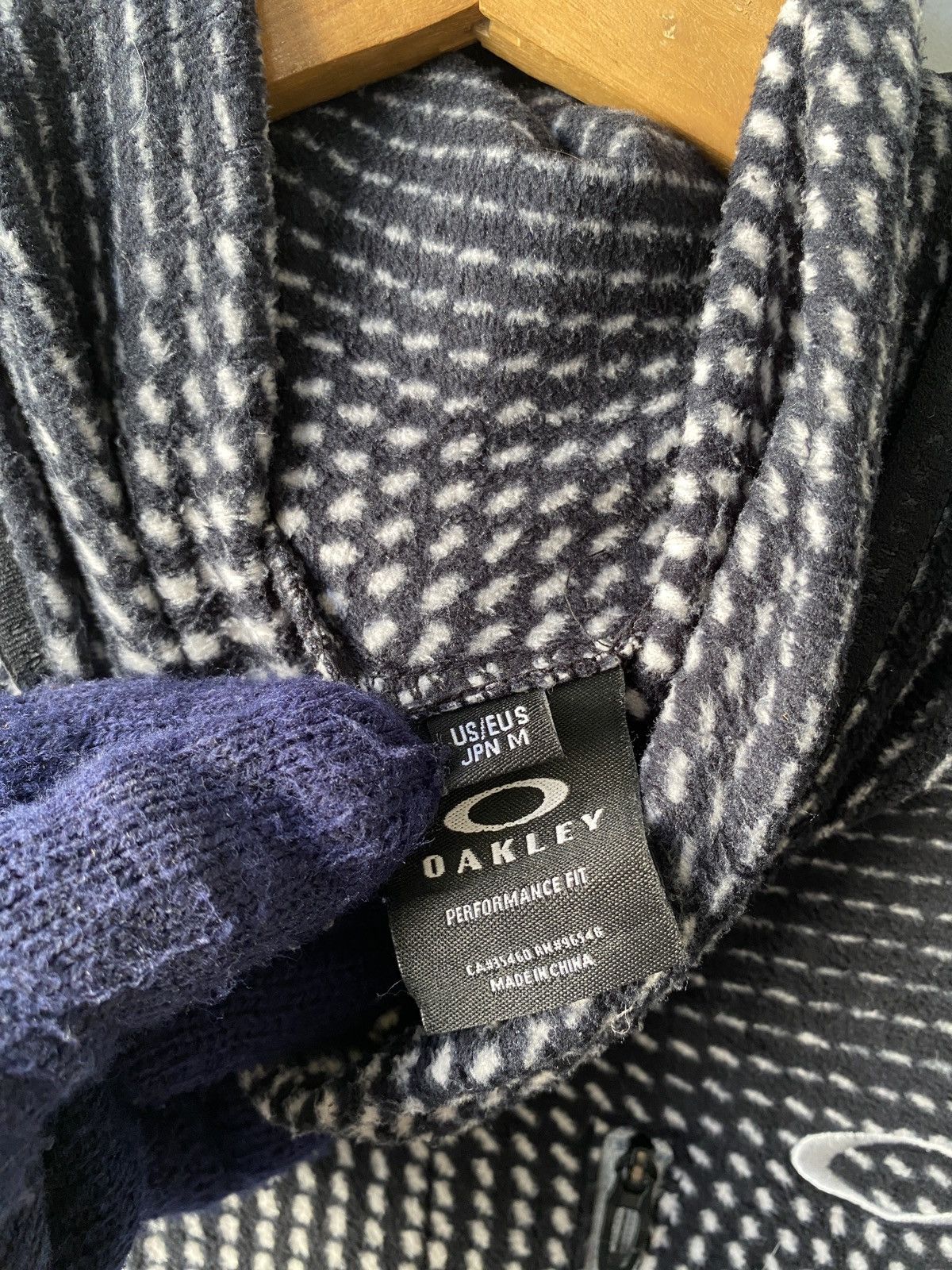 Oakley 2000s Oakley Performance Fit Turtleneck Design Fleece Size US M / EU 48-50 / 2 - 13 Thumbnail