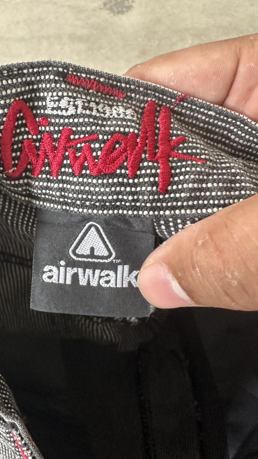Airwalk VINTAGE AIRWALK BAGGY CARGO PANT Size US 31 - 10 Thumbnail