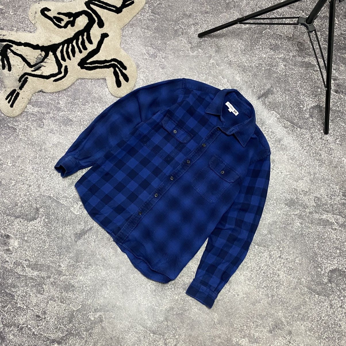 JW Anderson × Uniqlo Designer JWAnderson x Uniqlo Small logo button up shirt Size US S / EU 44-46 / 1 - 1 Thumbnail