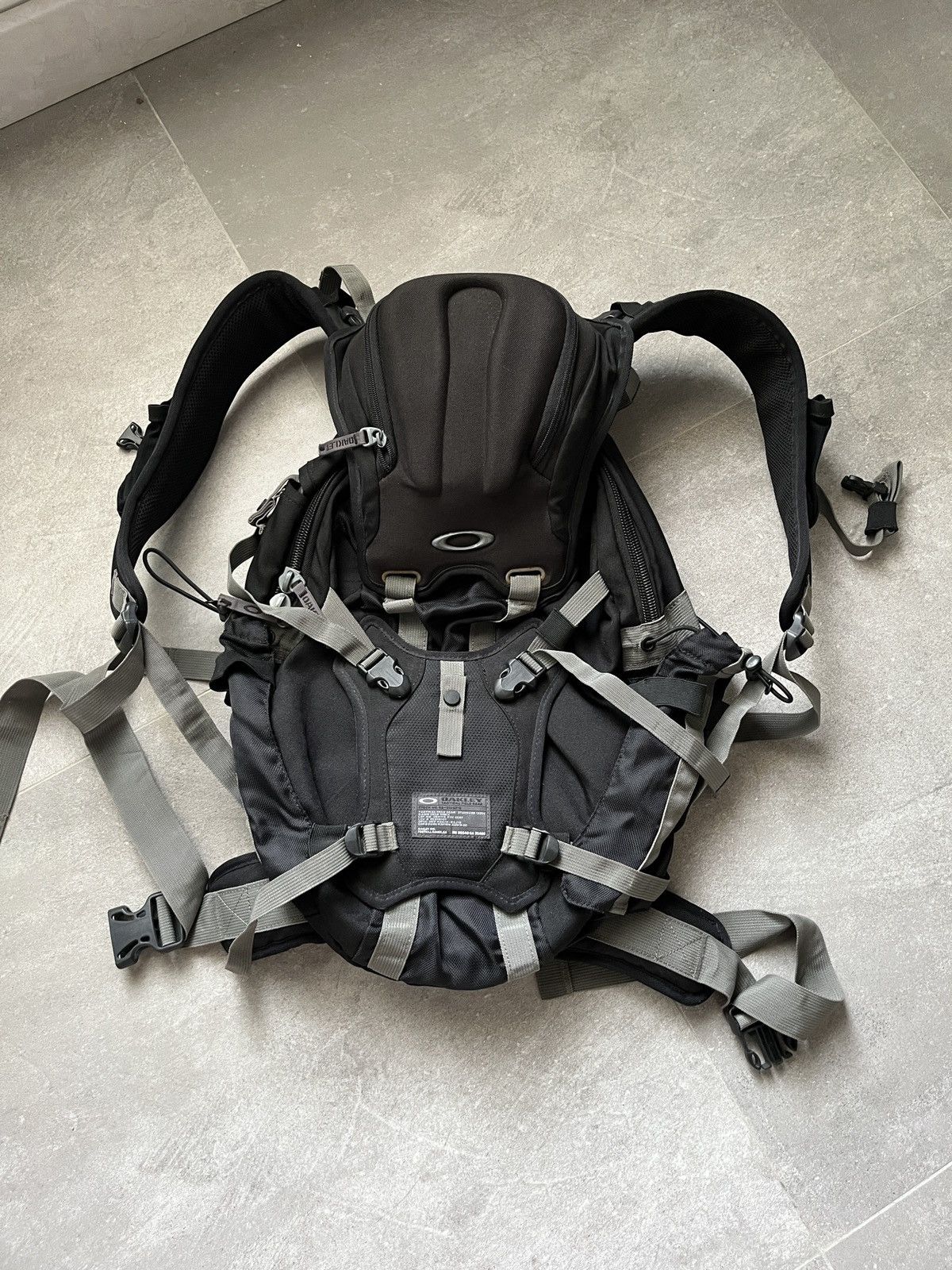 Oakley Archive | Grailed