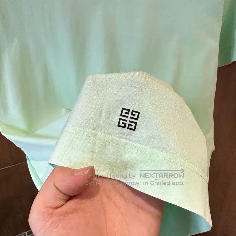 Givenchy Givenchy Classic Light Green Letter Logo Short Sleeve Size US XS / EU 42 / 0 - 4 Thumbnail