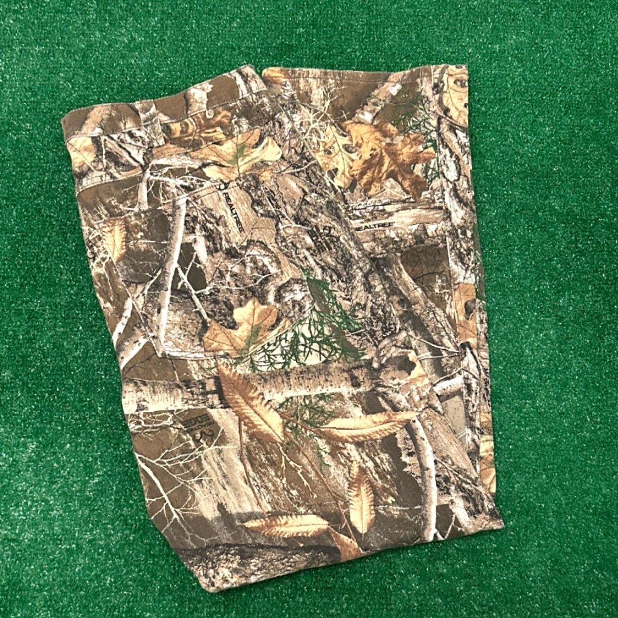 Realtree VINTAGE Realtree Jeans Baggy Real Tree Camo Hunter Grunge Skater VTG Mens 38 Waist 38x32 Size US 38 / EU 54 - 5 Thumbnail
