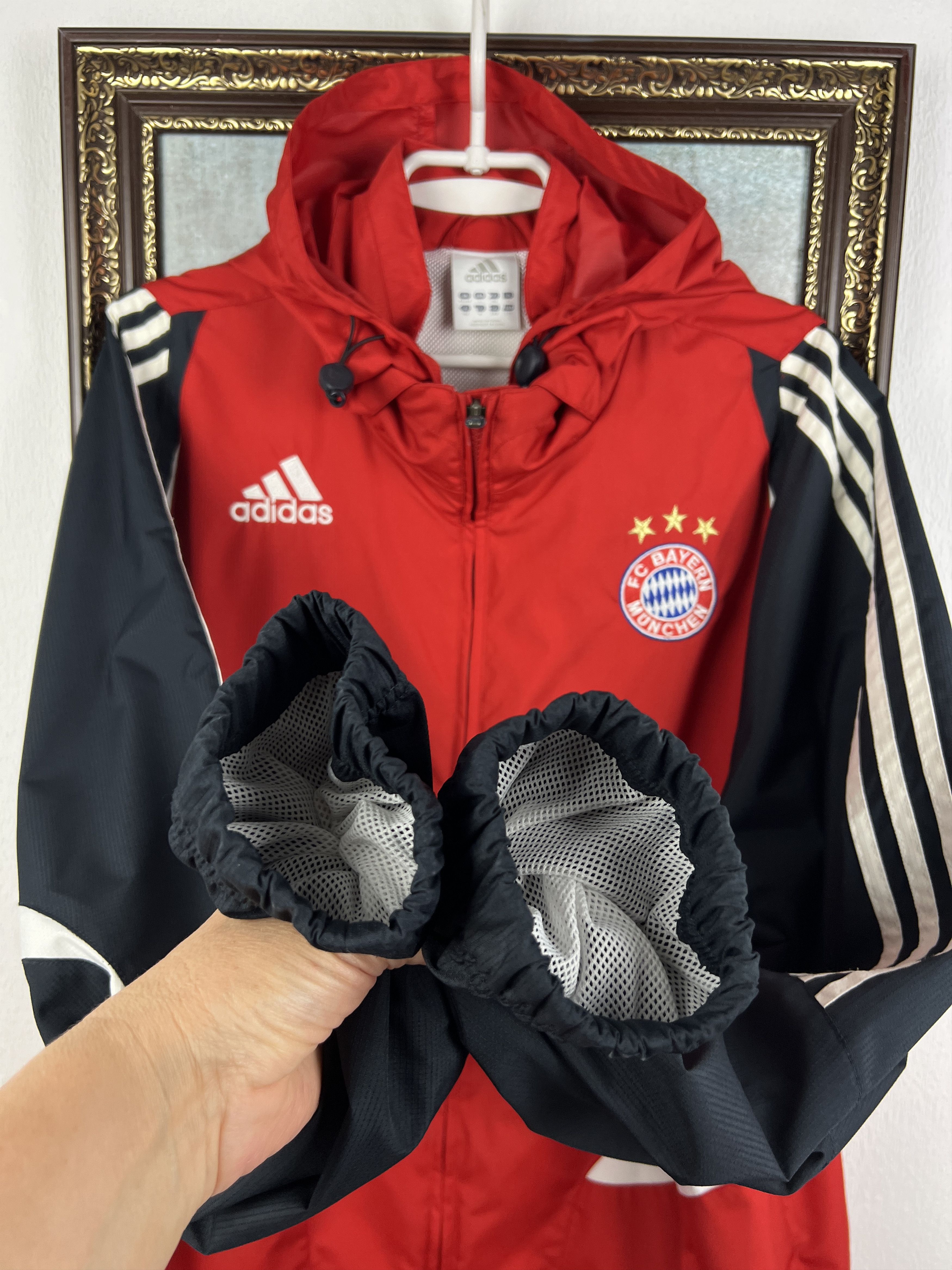 Adidas Bayern Munich Football Jacket Soccer Hooded Track Top Size US XL / EU 56 / 4 - 5 Thumbnail