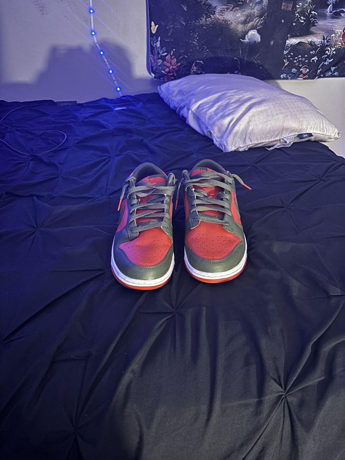 Jordan Brand Nike Dunk Low Mystic Red Cargo Khaki Size US 10.5 / EU 43-44 - 2 Thumbnail