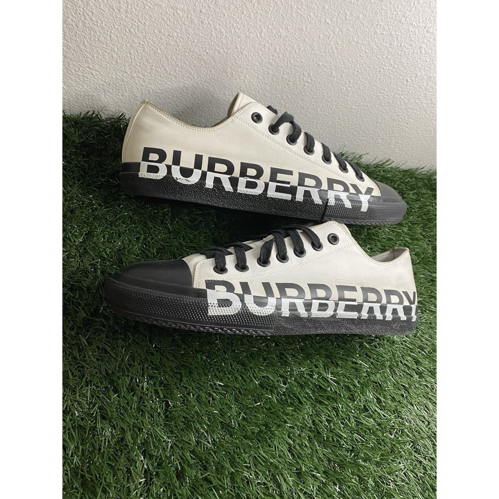 Burberry Burberry Two-Tone ‘white Black’ | ( Size 12-13 US ) Size US 13 / EU 46 - 3 Thumbnail