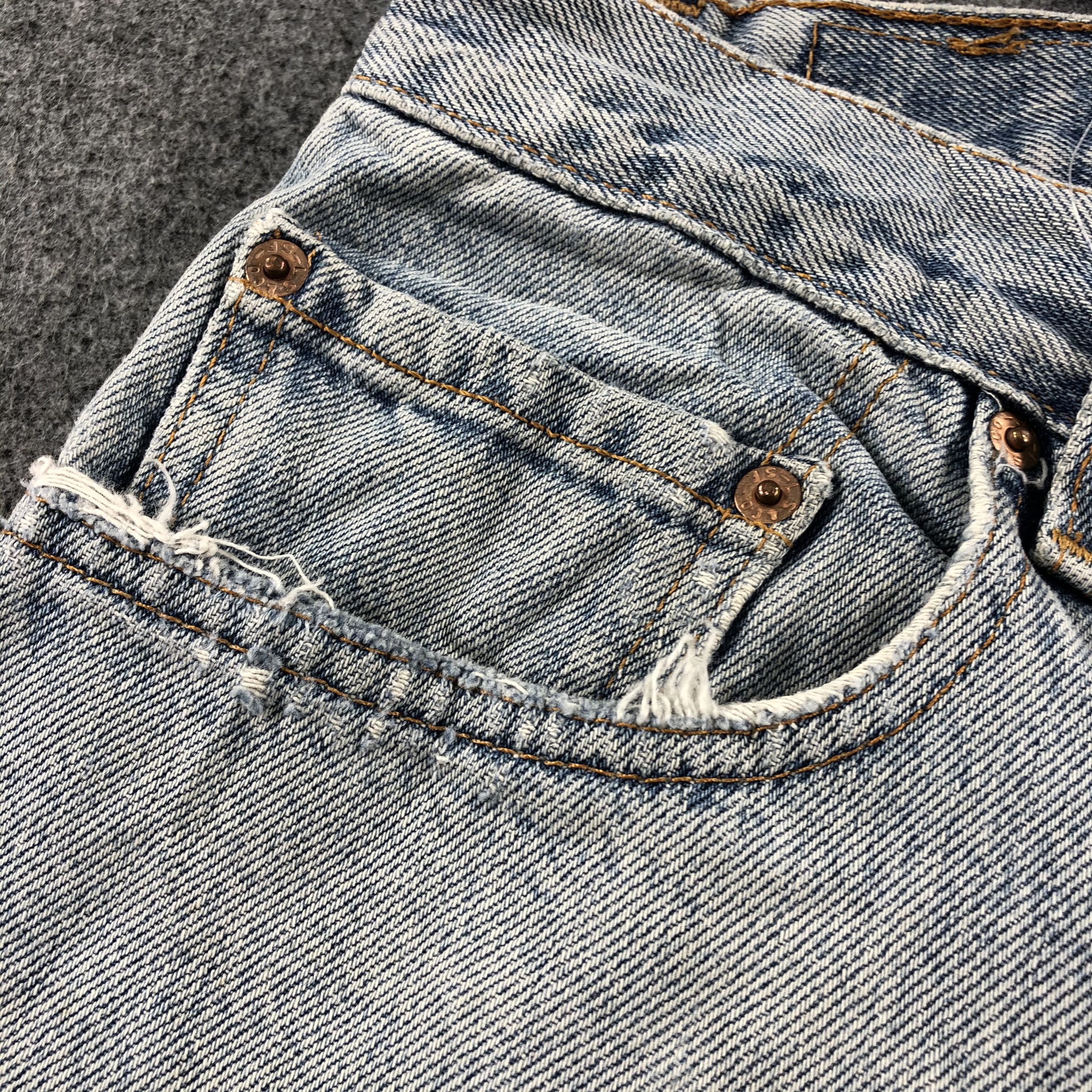 Levi's 90s Vintage Levis 570 Jeans-J2520 Size US 33 - 12 Thumbnail