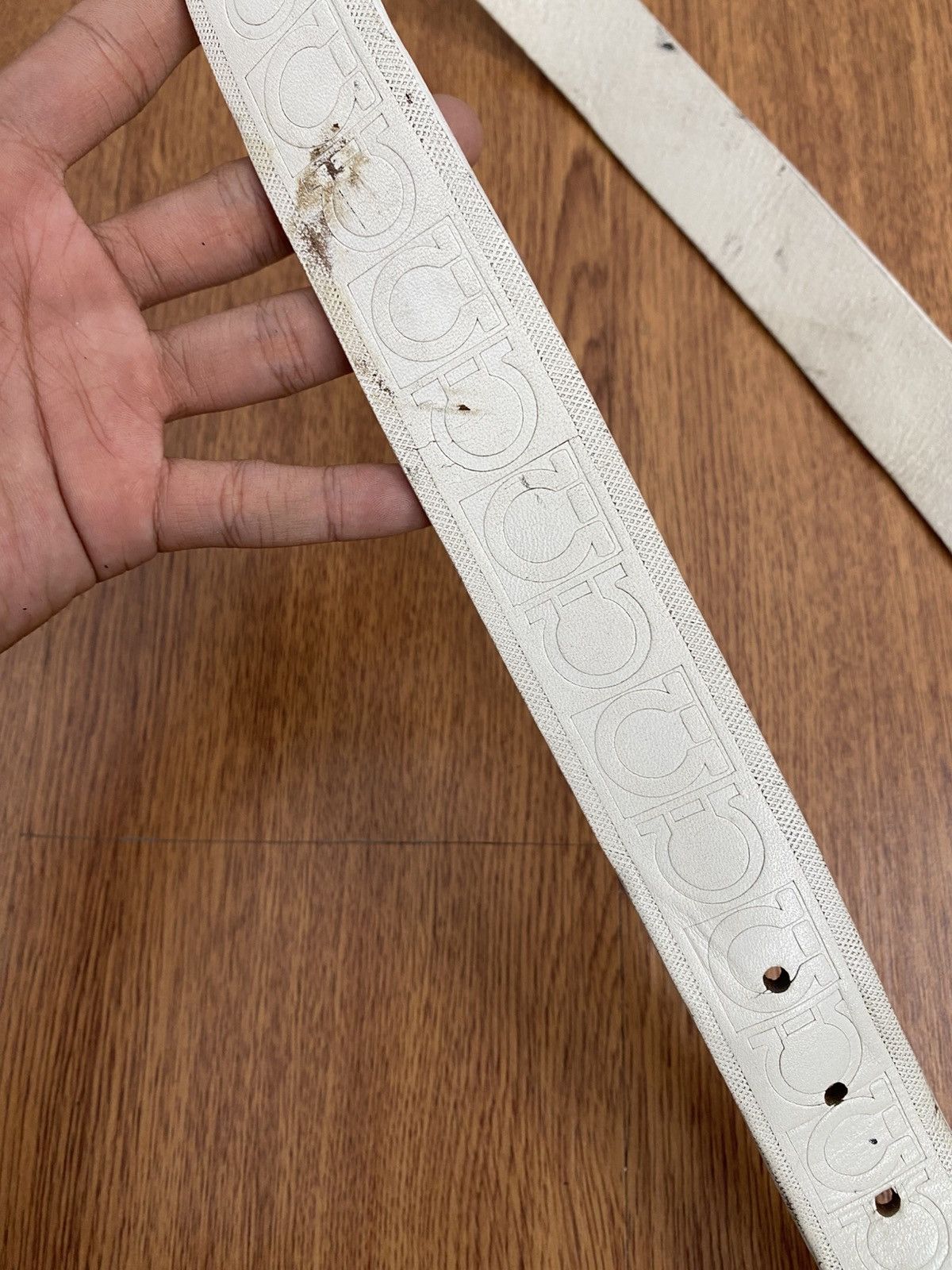 Salvatore Ferragamo Vintage Salvatore Ferragamo white leather belt Size ONE SIZE - 4 Thumbnail