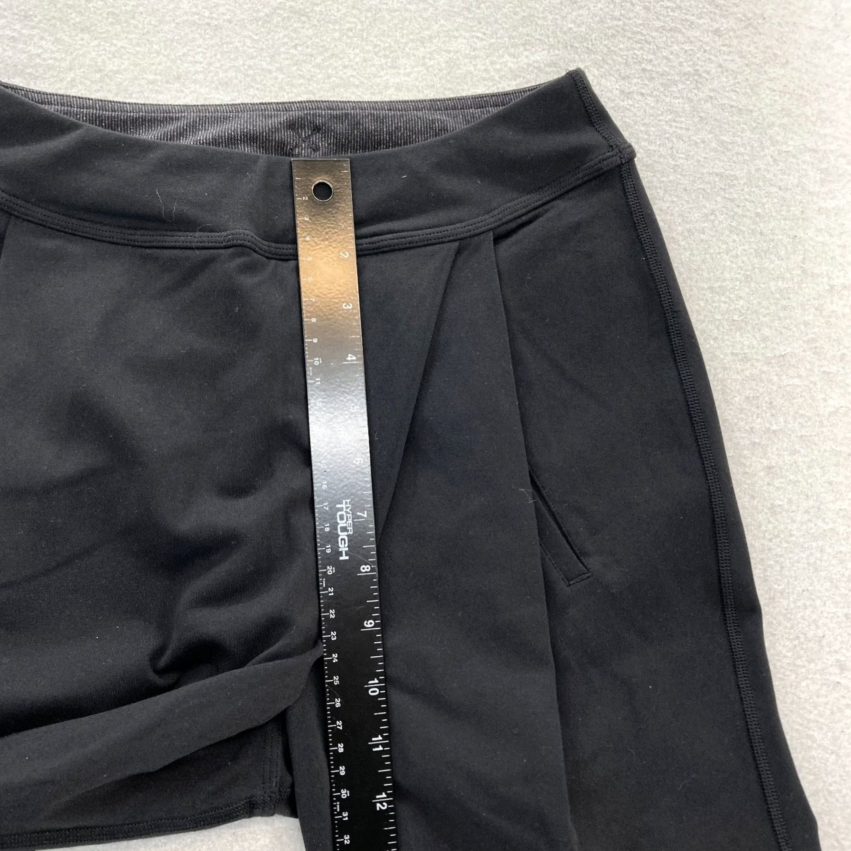 Lululemon Lululemon It’s a Wrap Pant Women's 6 Black Stretch Pull On Skinny Ankle Yoga Gym Size 42" / US 20 - 7 Thumbnail