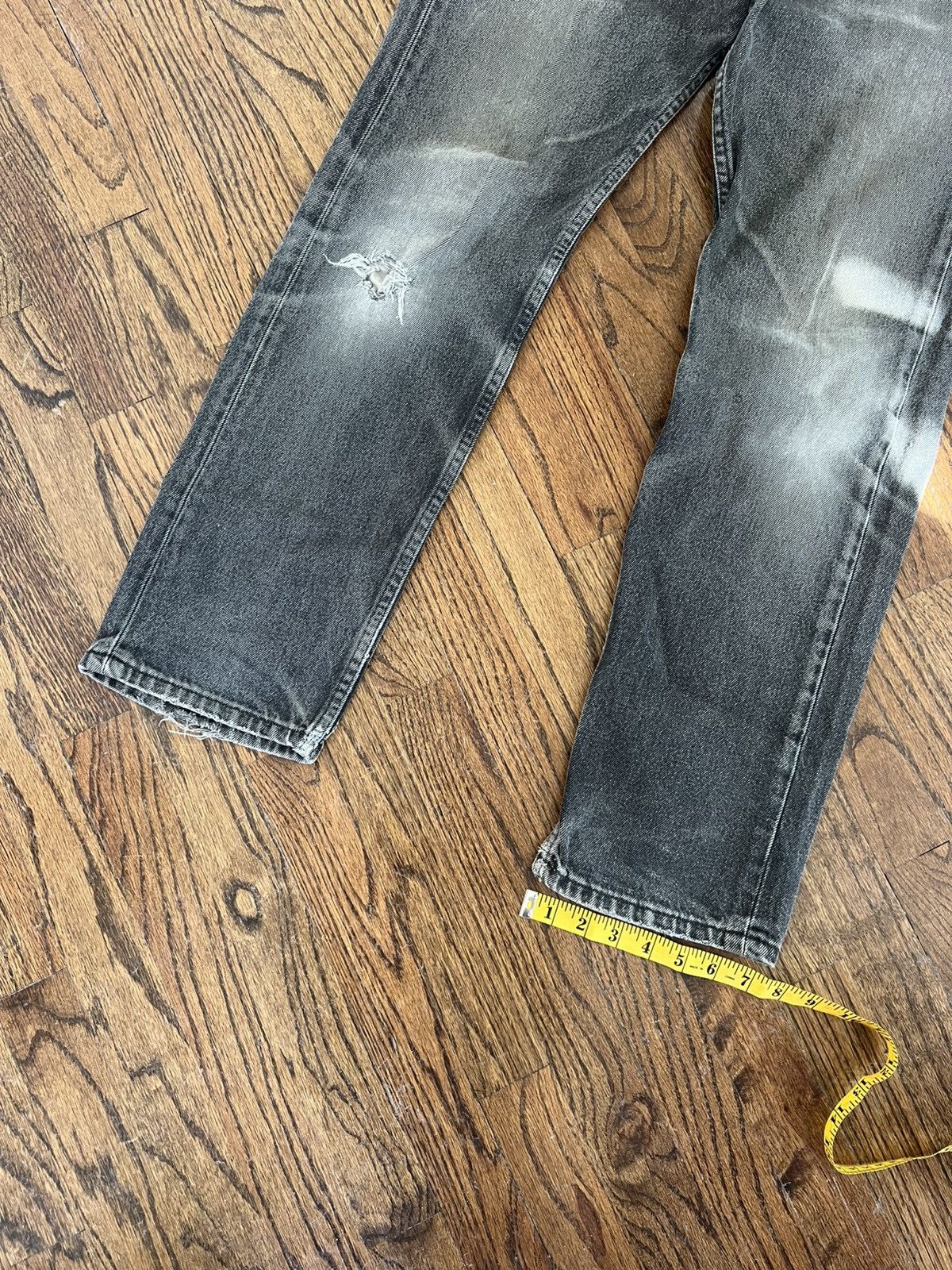 Levi's Vintage 90s Levi's 501 Faded Black Distressed Jeans 30x32 Size US 30 / EU 46 - 10 Thumbnail