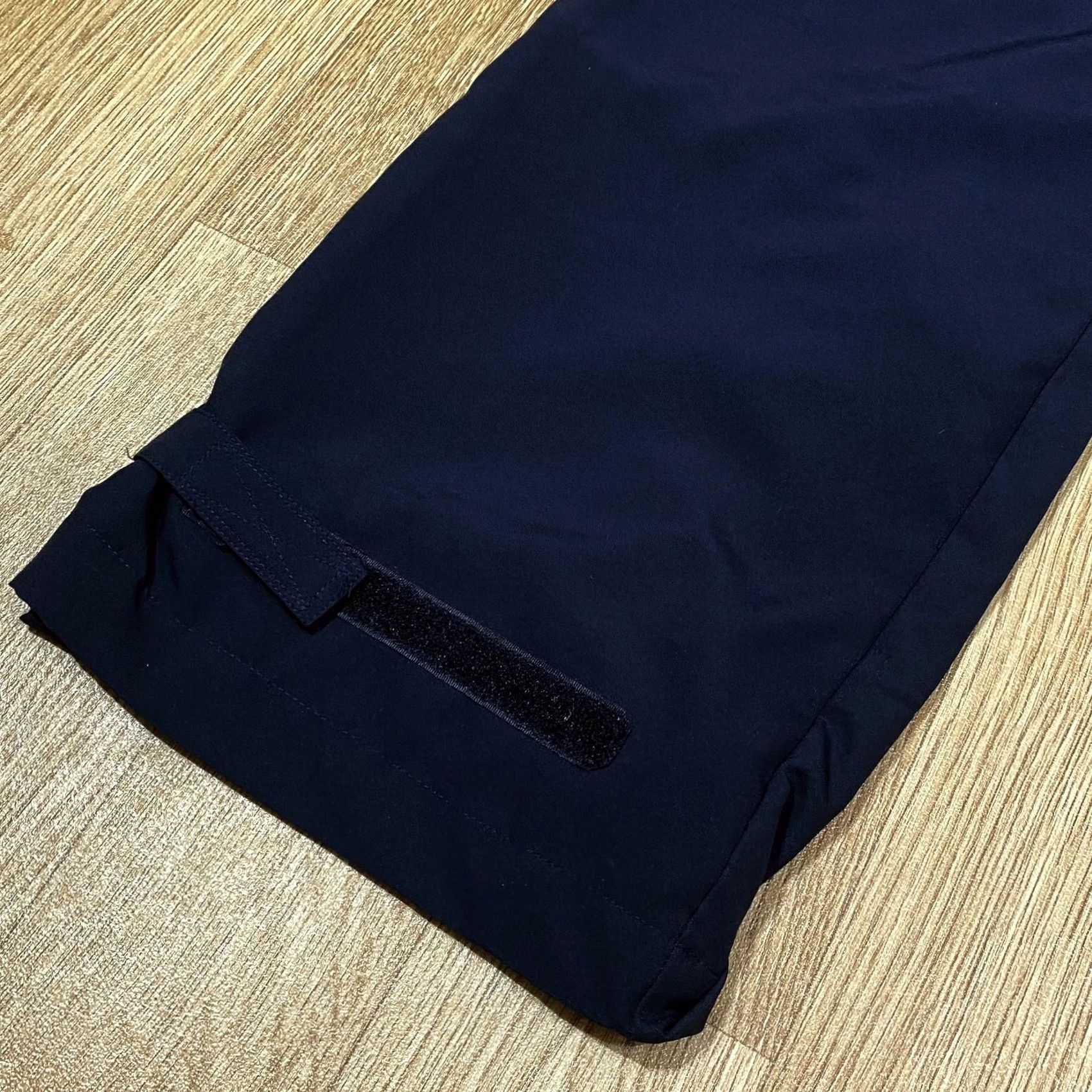 Vintage VINTAGE? No — Akoa Tudor Hall Track Pants Mens Large Navy Blue New With Tags Leg Zip Track Pants Mens Large Navy Blue Size US 33 - 7 Thumbnail